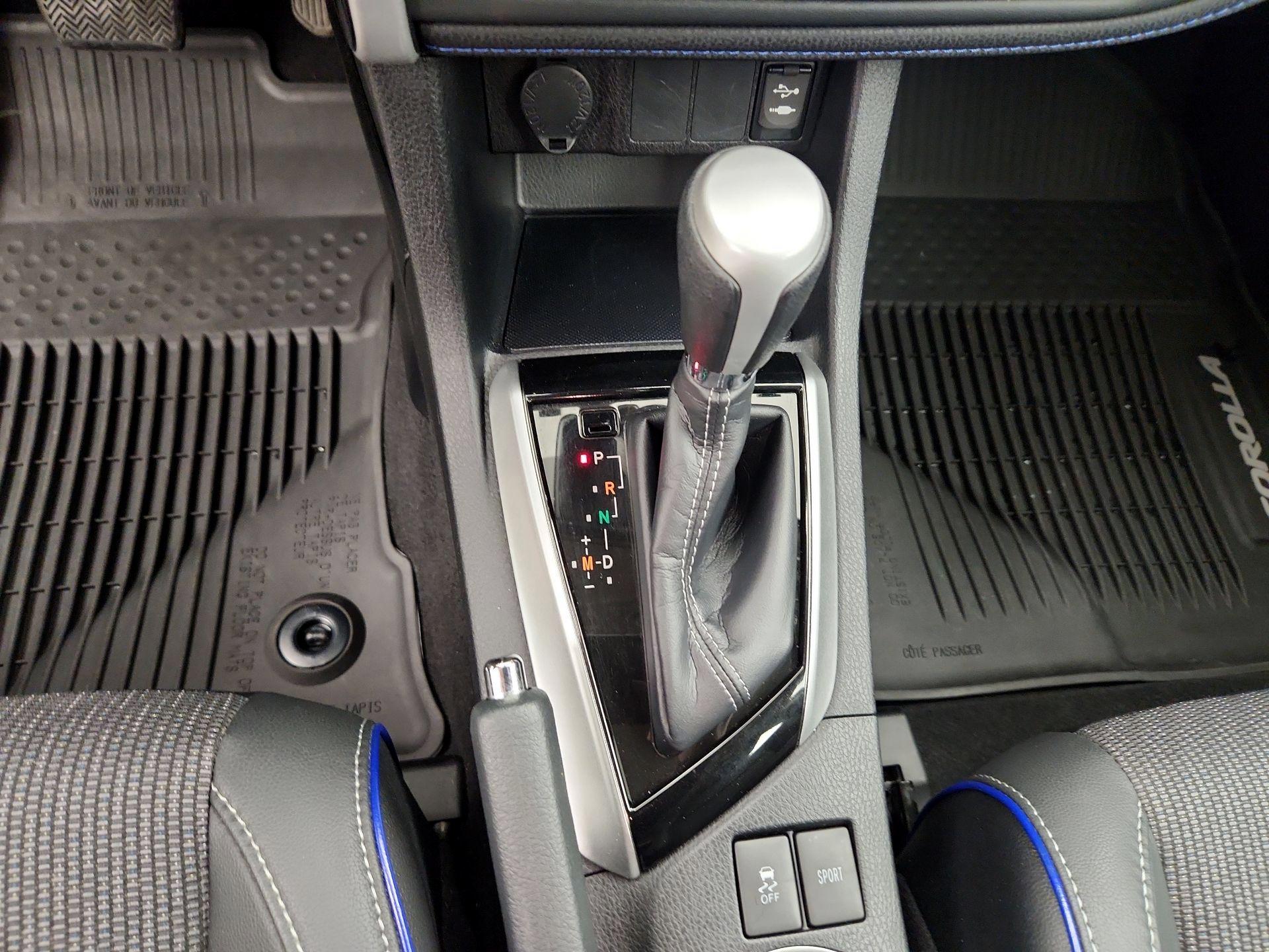 Thumbnail: 2018 Toyota Corolla - 17