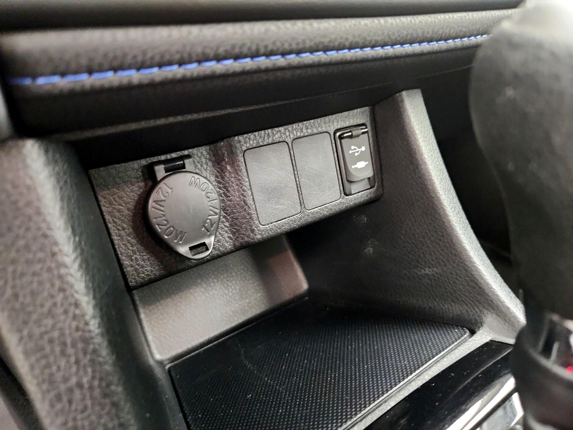 Thumbnail: 2018 Toyota Corolla - 18