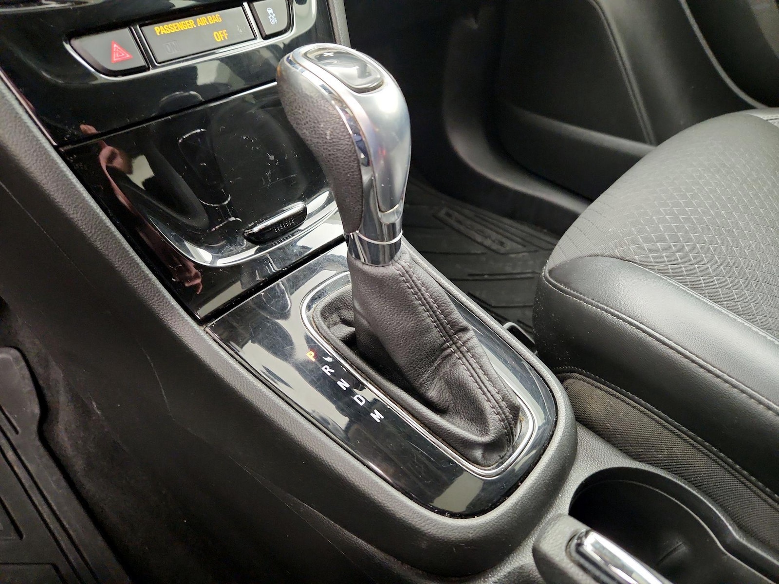 2017 Buick Encore Preferred II - Photo 19
