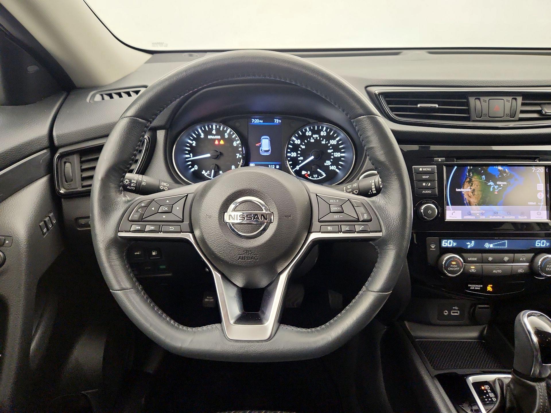 Thumbnail: 2018 Nissan Rogue - 10