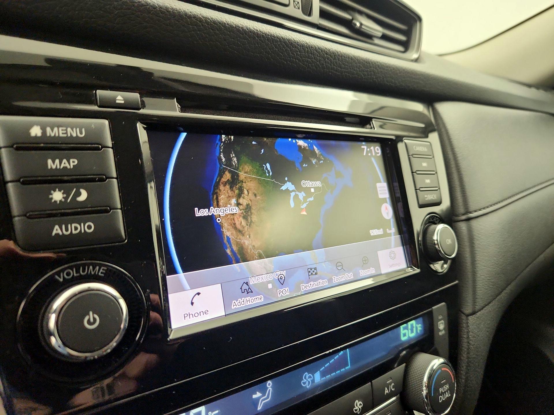 Thumbnail: 2018 Nissan Rogue - 14