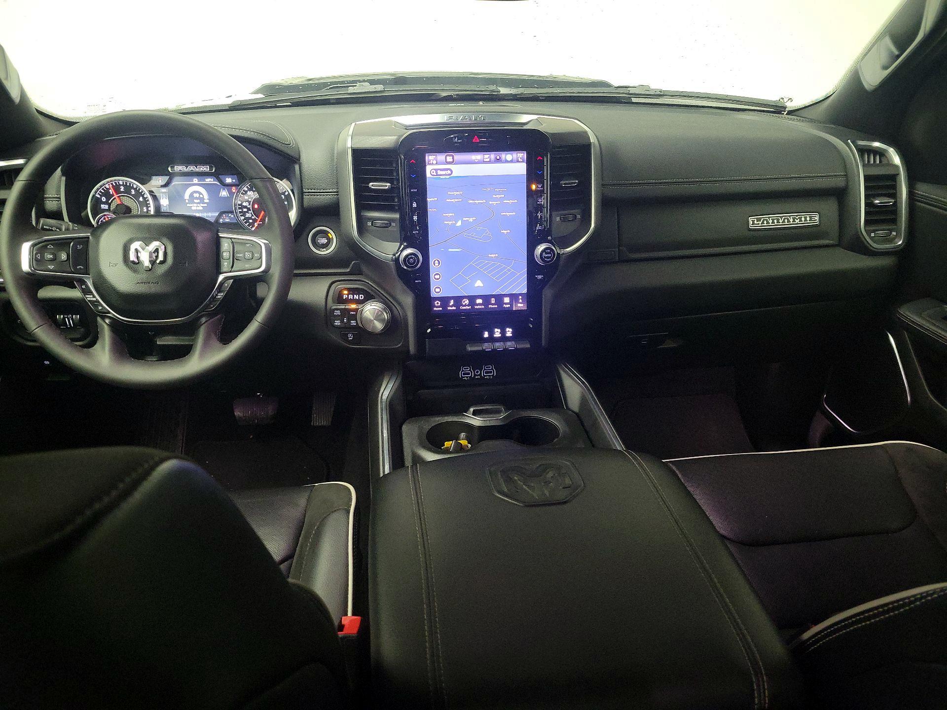 Thumbnail: 2025 RAM 1500 - 9