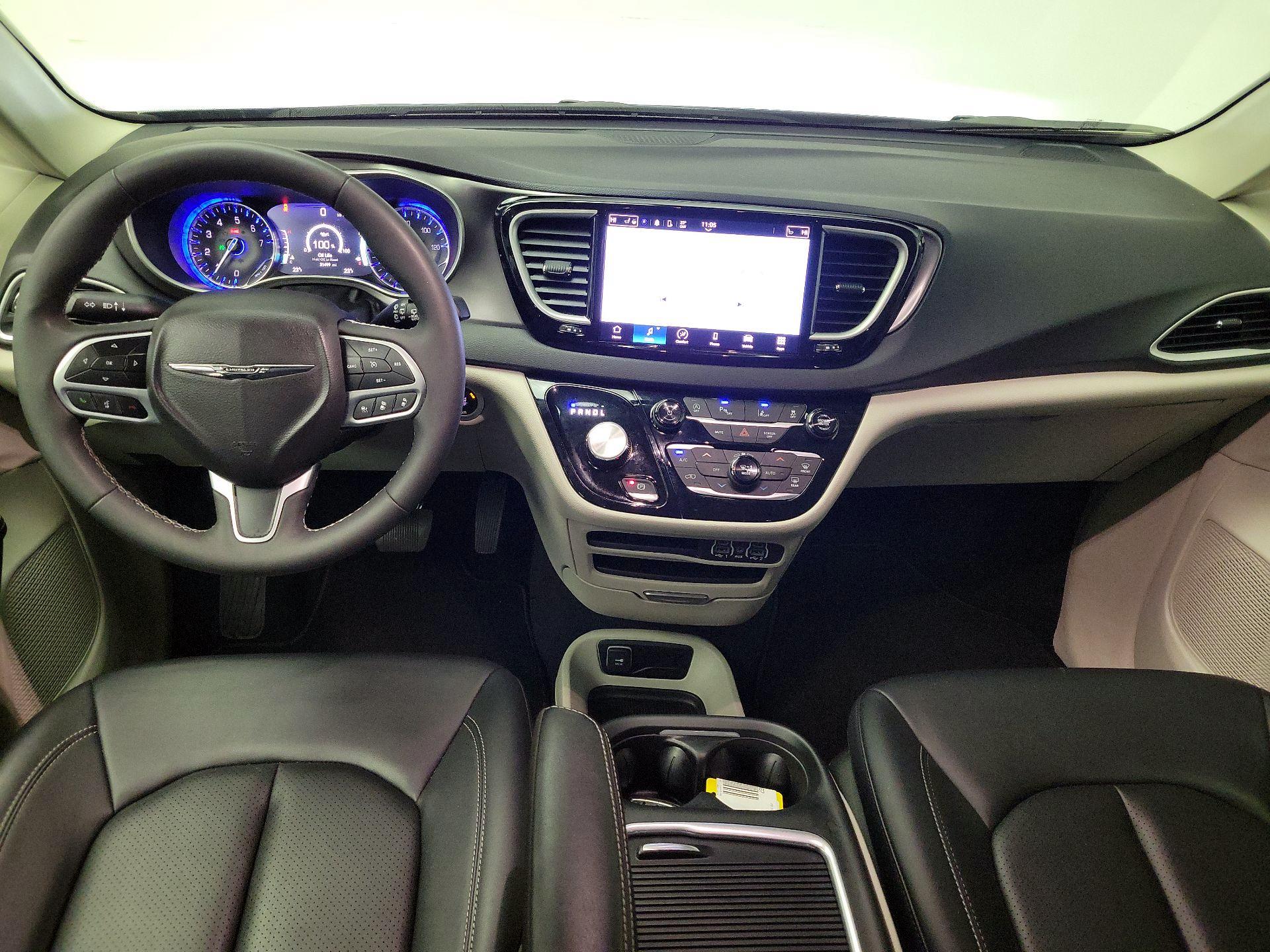 Thumbnail: 2024 Chrysler Pacifica - 9