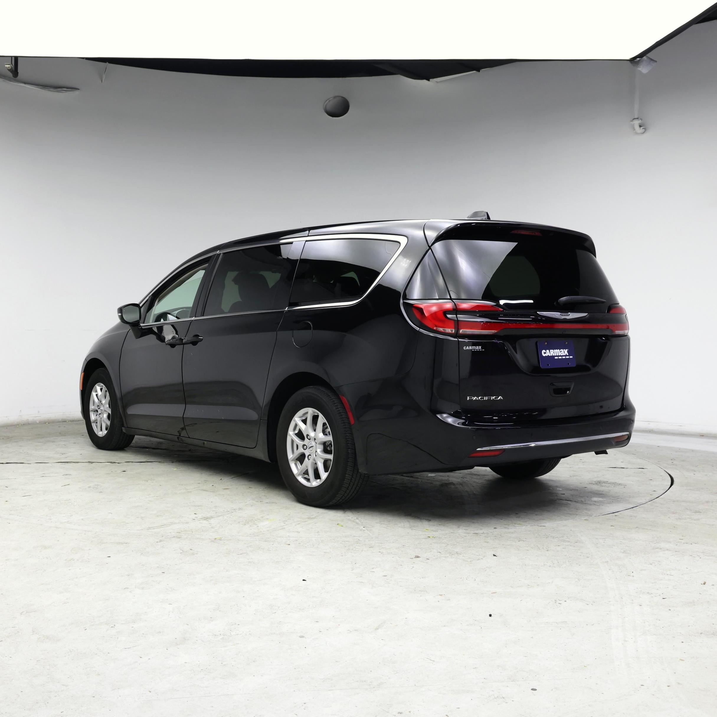 Thumbnail: 2024 Chrysler Pacifica - 2