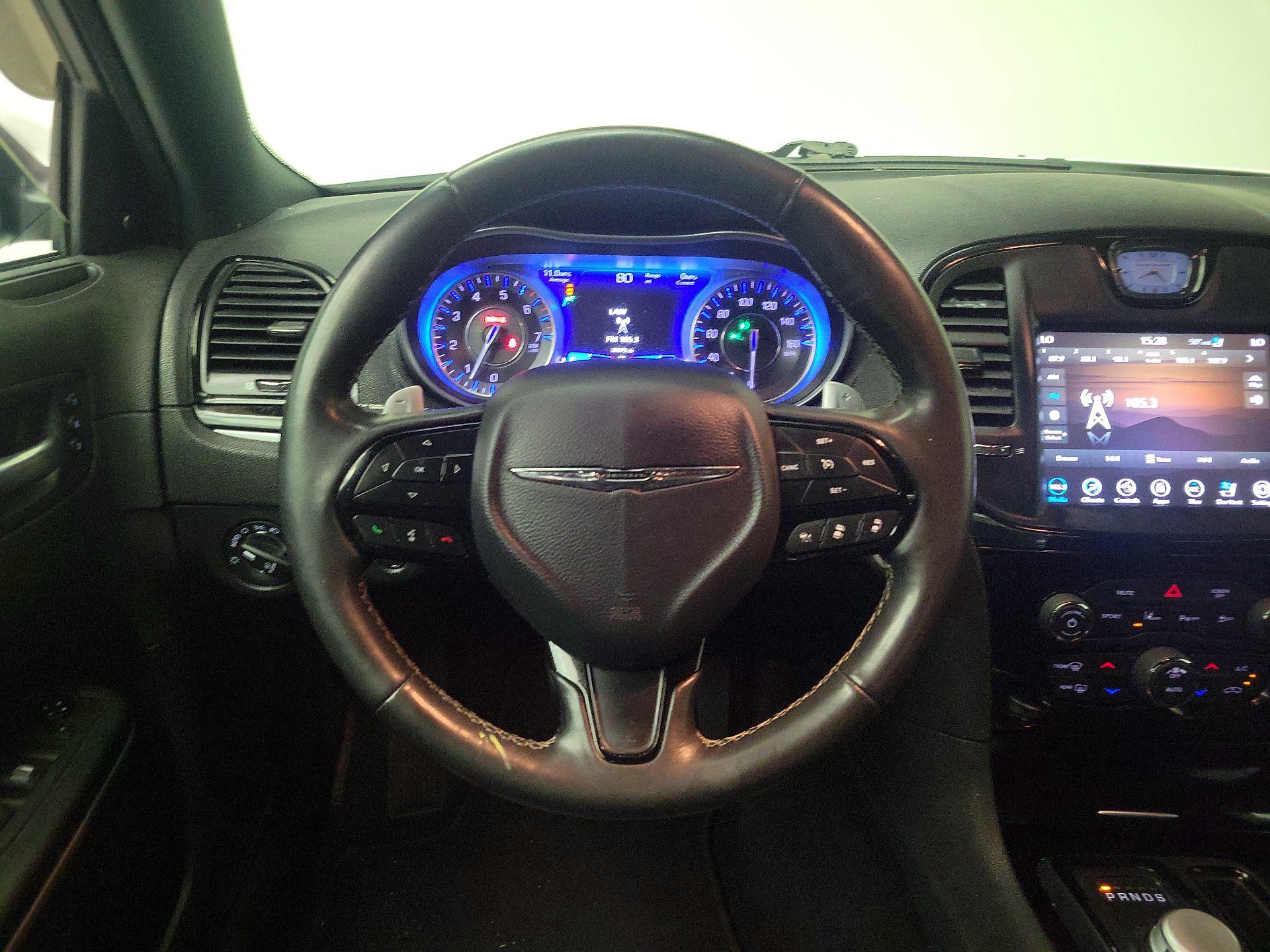 Thumbnail: 2021 Chrysler 300 - 10