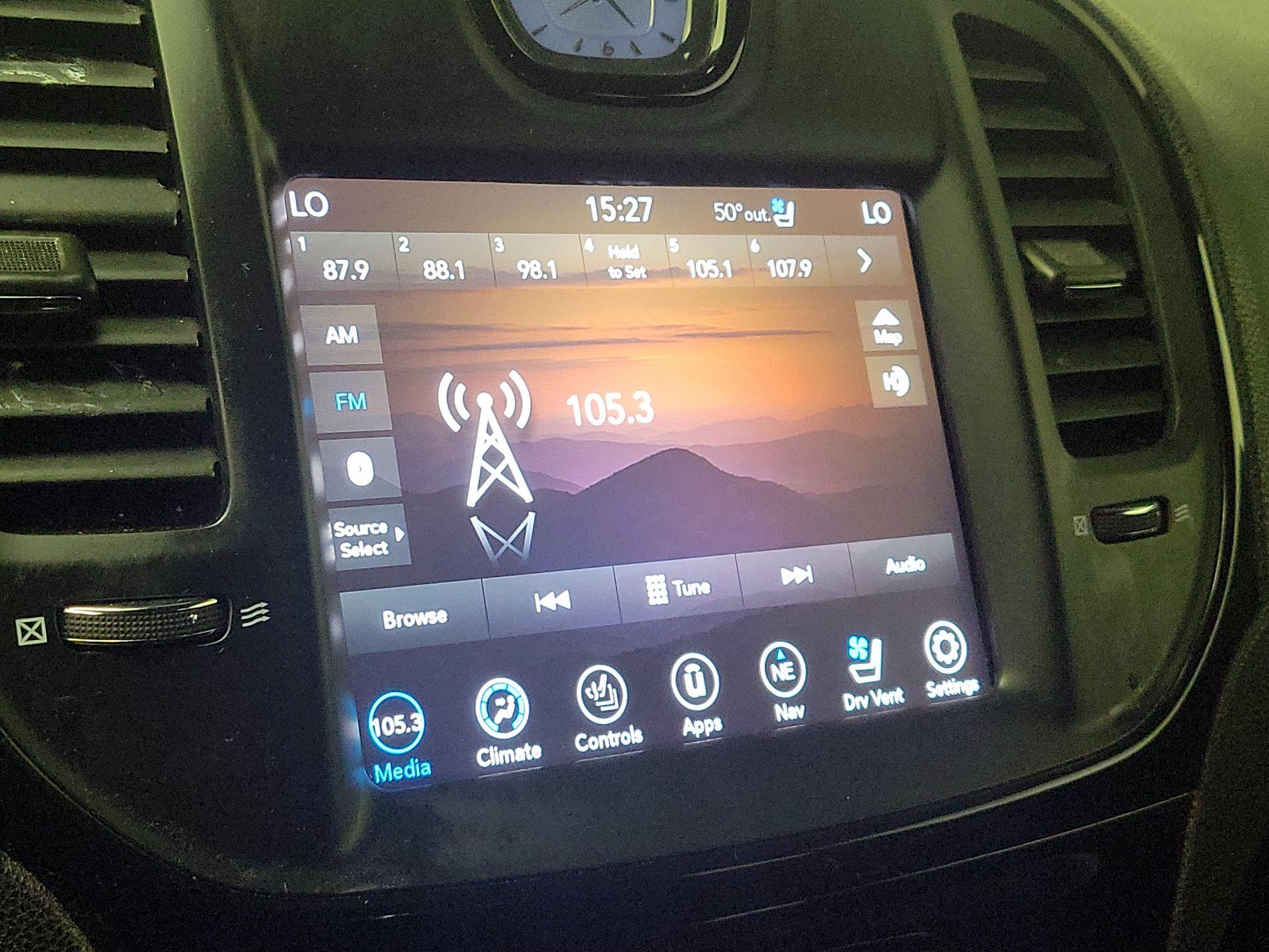 Thumbnail: 2021 Chrysler 300 - 15