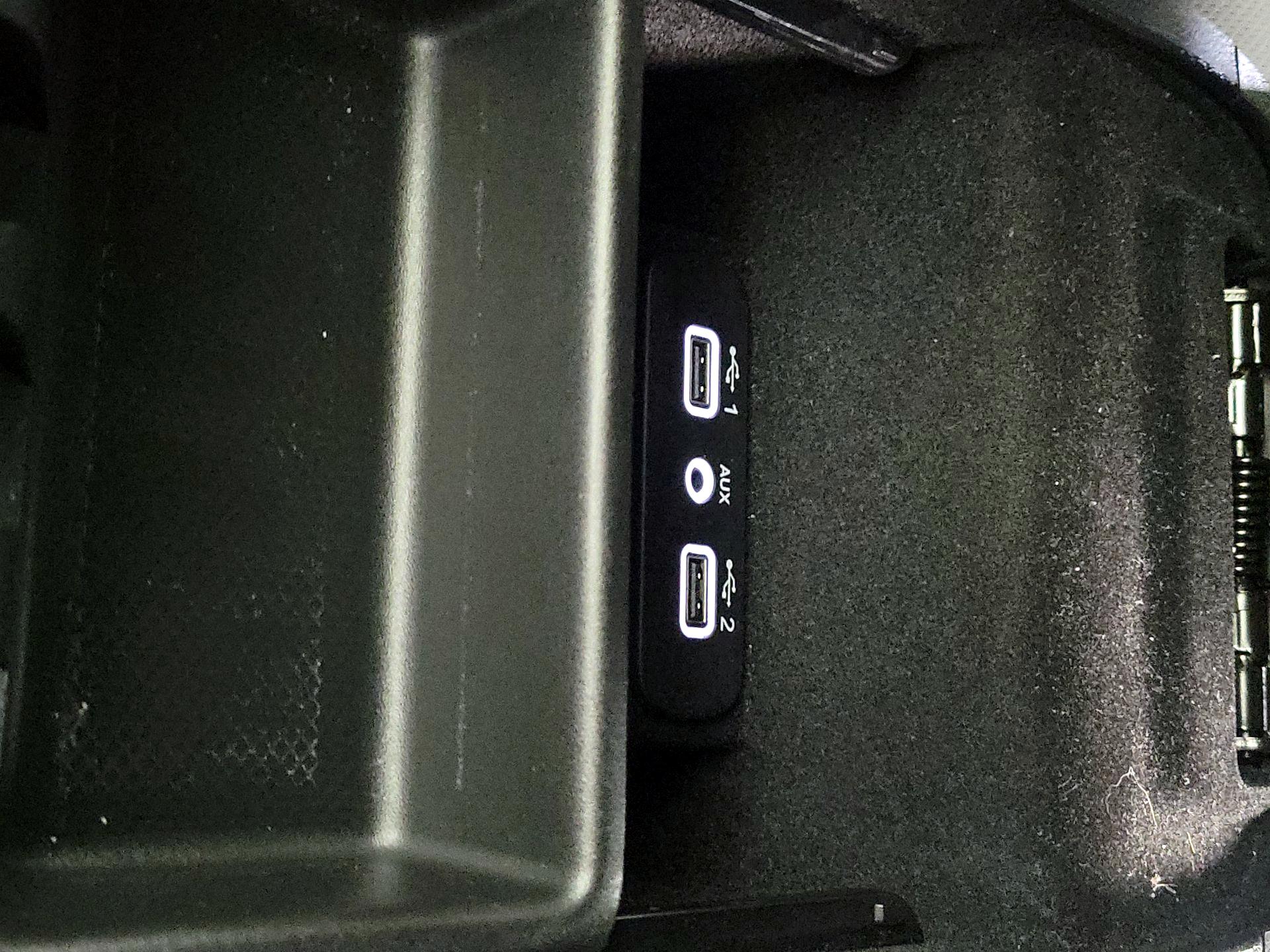 Thumbnail: 2021 Chrysler 300 - 18