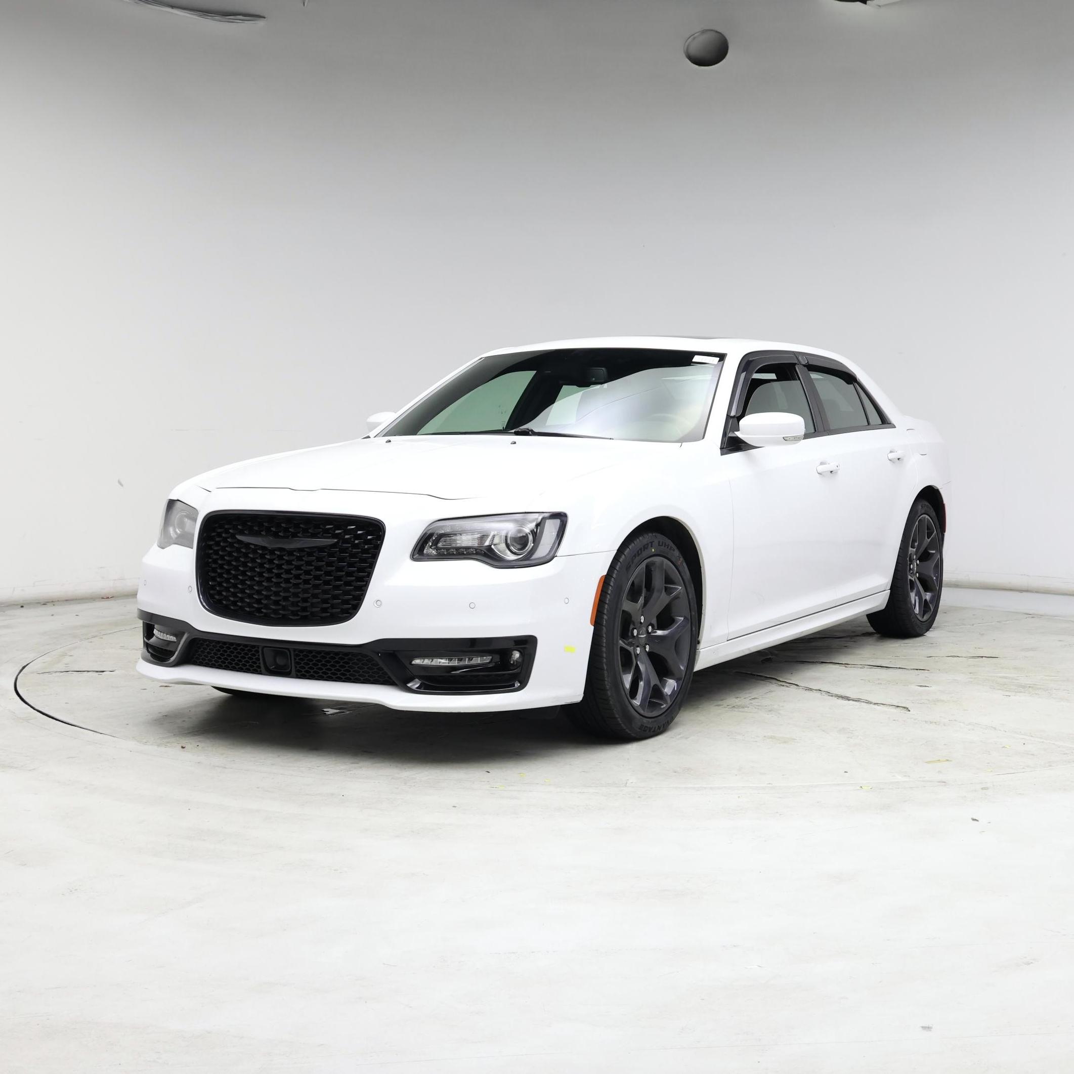 Thumbnail: 2021 Chrysler 300 - 4