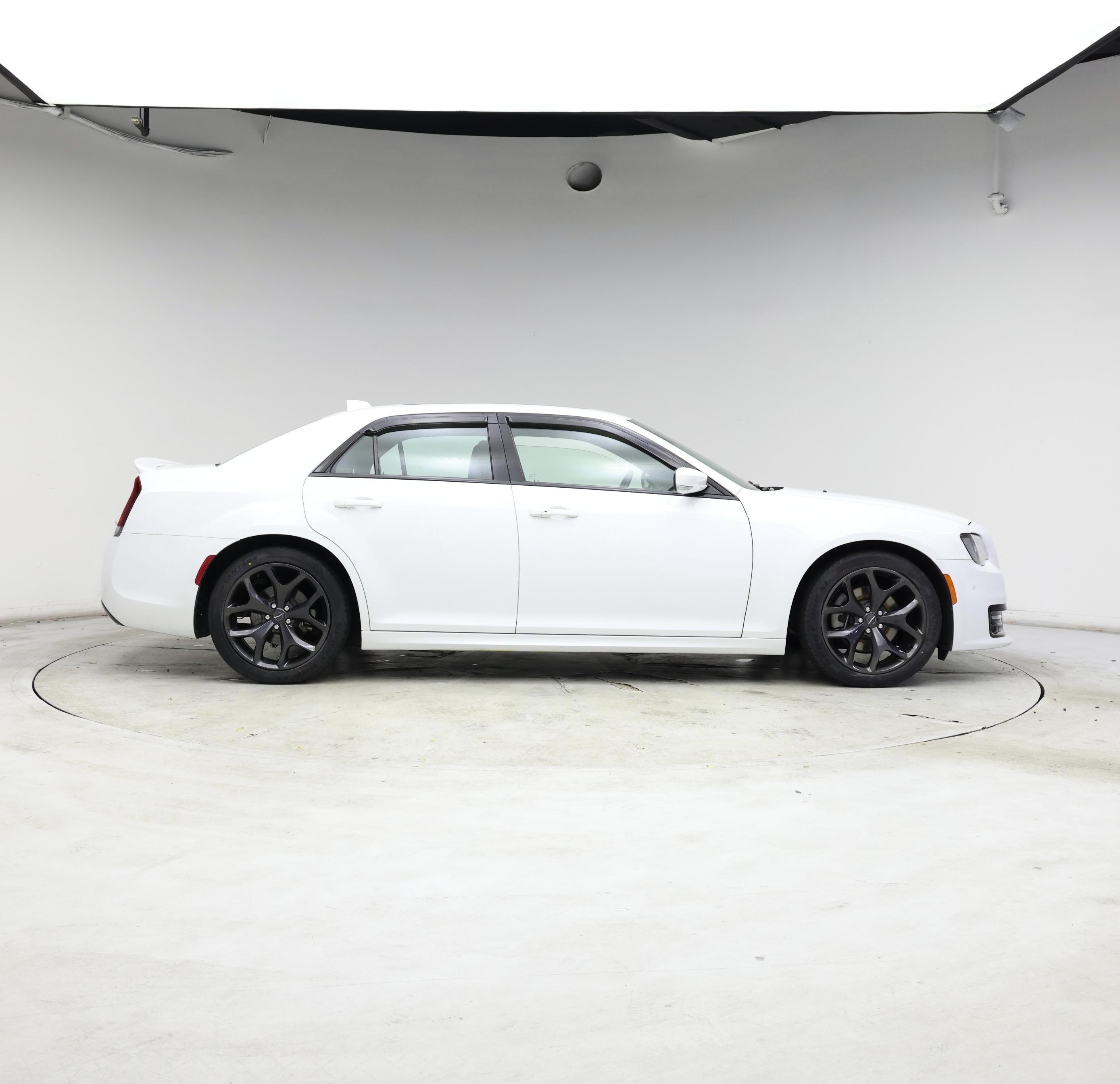 Thumbnail: 2021 Chrysler 300 - 7