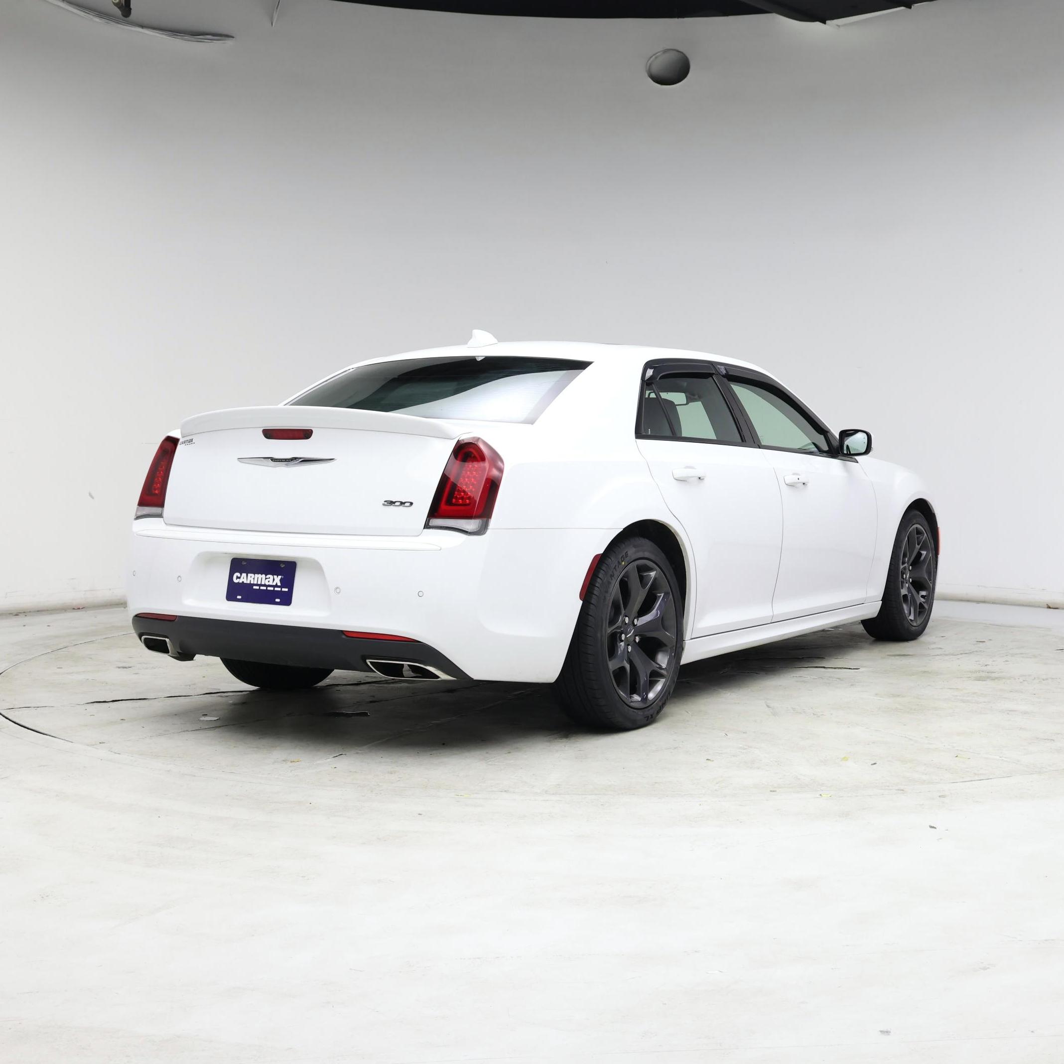 Thumbnail: 2021 Chrysler 300 - 8