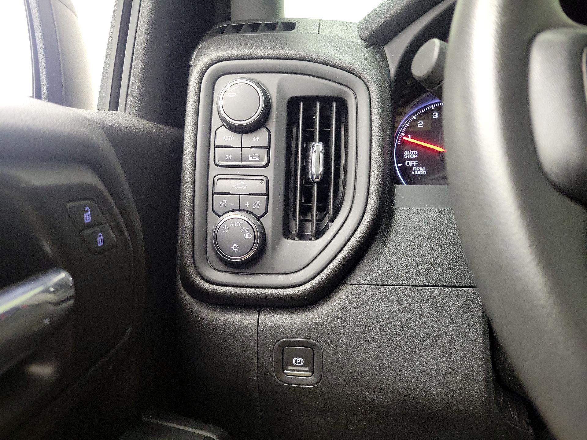 Thumbnail: 2022 Chevrolet Silverado 1500 - 13