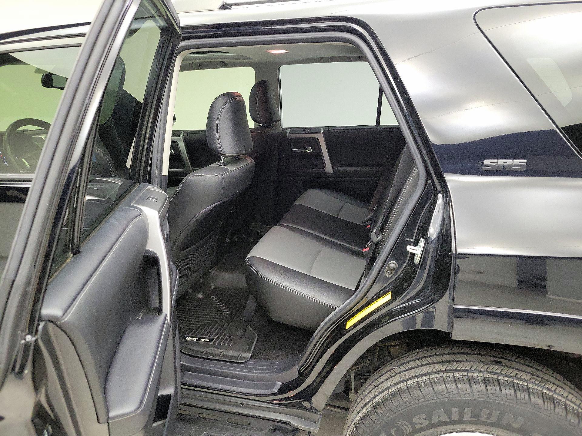 Thumbnail: 2021 Toyota 4Runner - 19