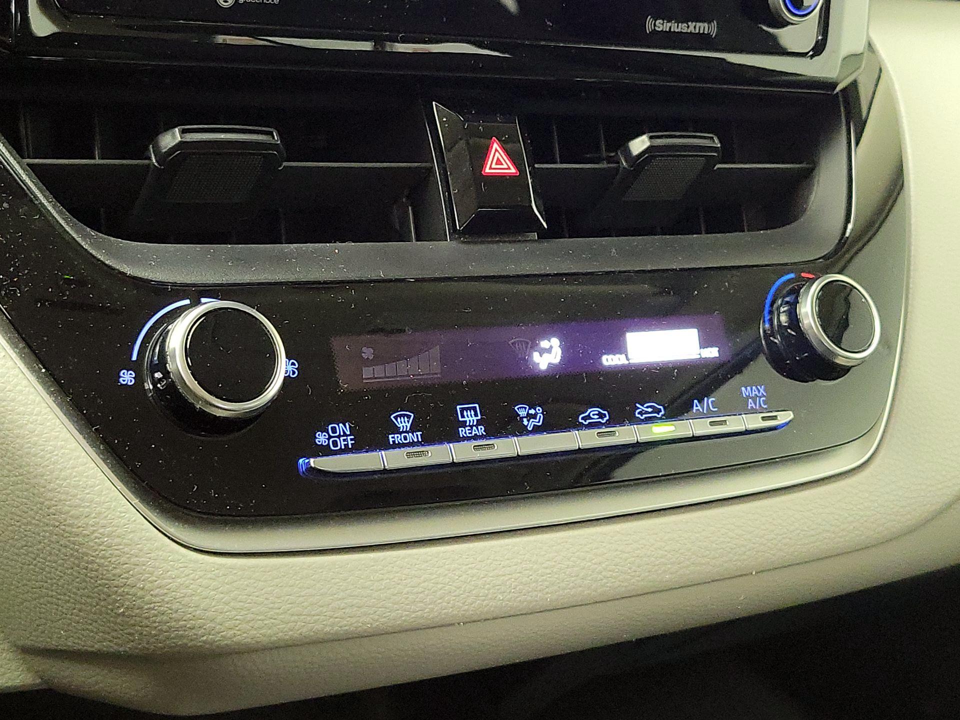 Thumbnail: 2022 Toyota Corolla - 16