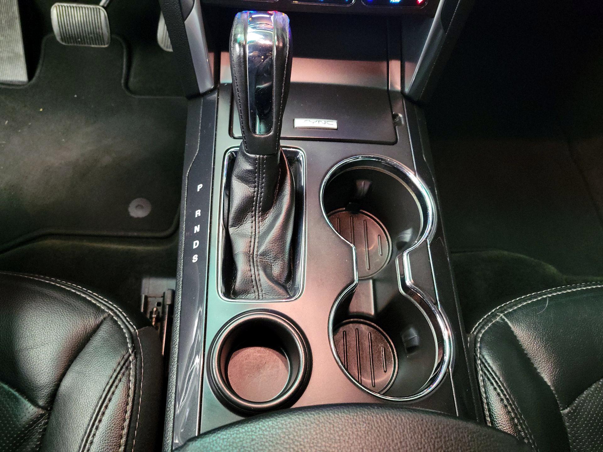 Thumbnail: 2016 Ford Explorer - 18