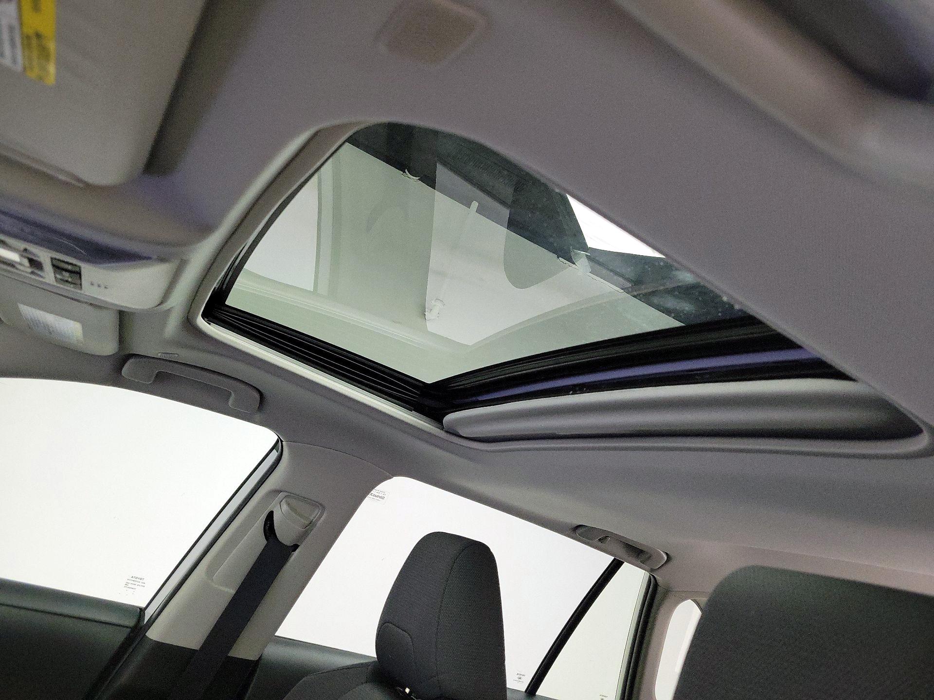 Thumbnail: 2025 Toyota RAV4 - 19