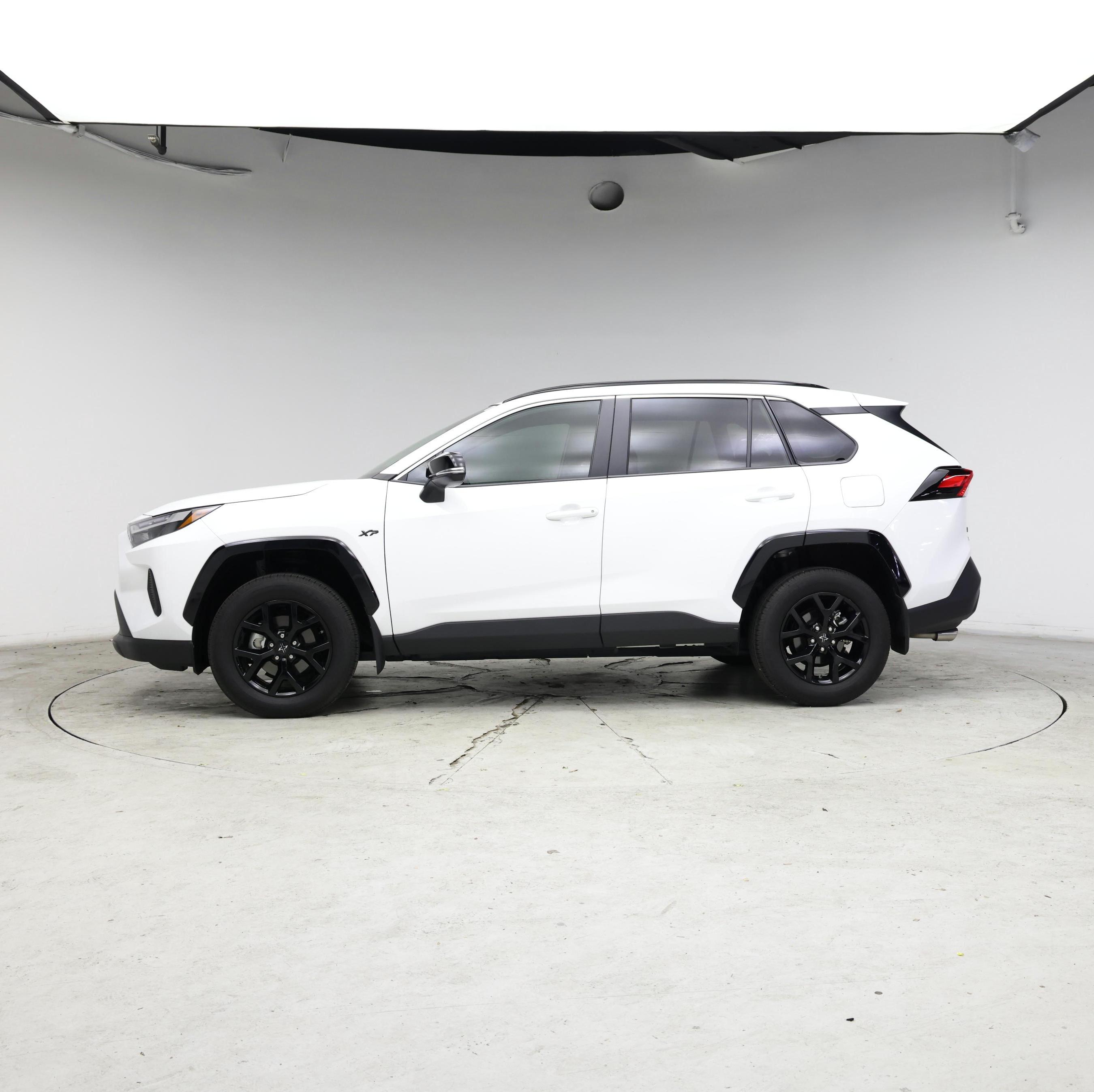 Thumbnail: 2025 Toyota RAV4 - 3