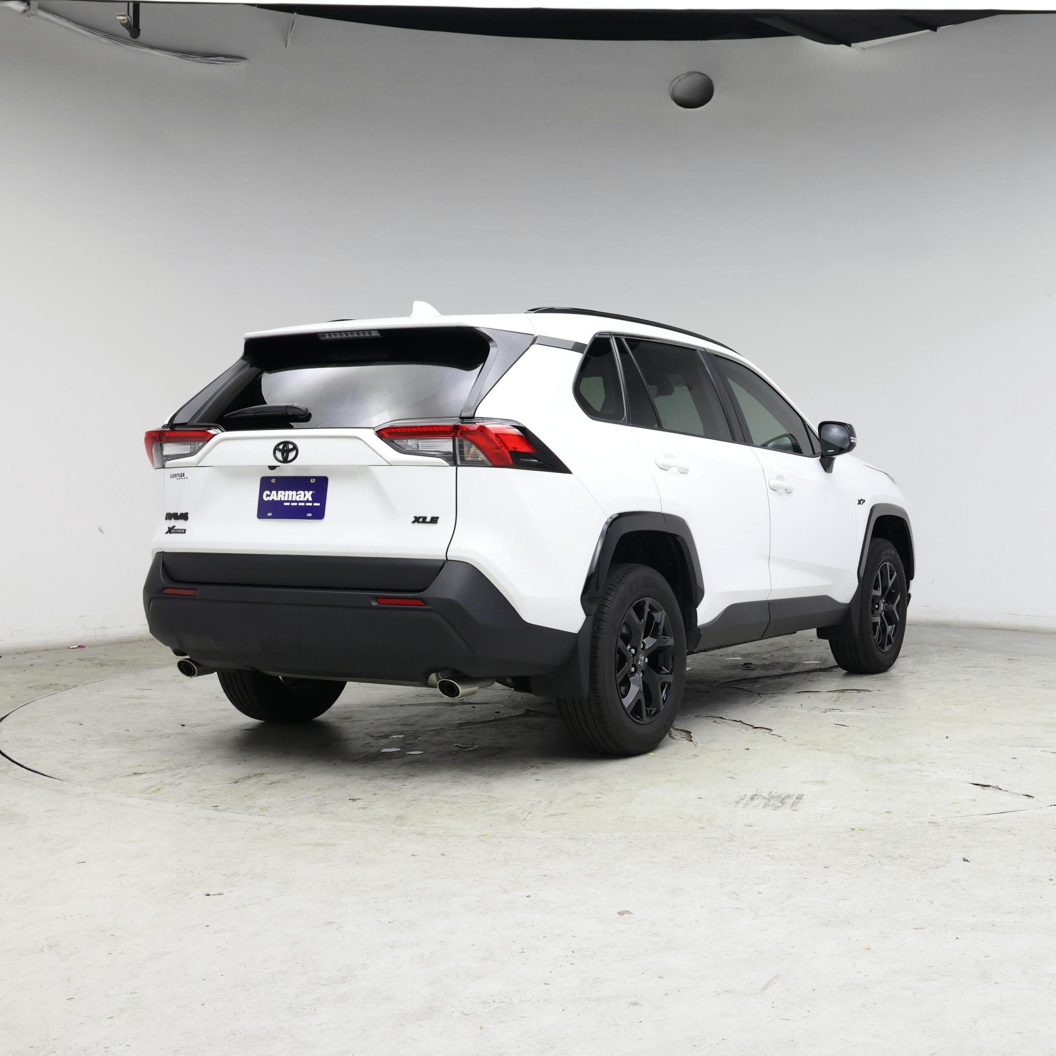 Thumbnail: 2025 Toyota RAV4 - 8