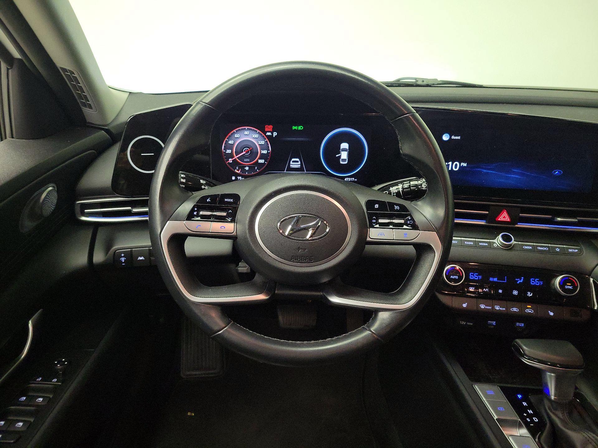 Thumbnail: 2021 Hyundai Elantra - 10