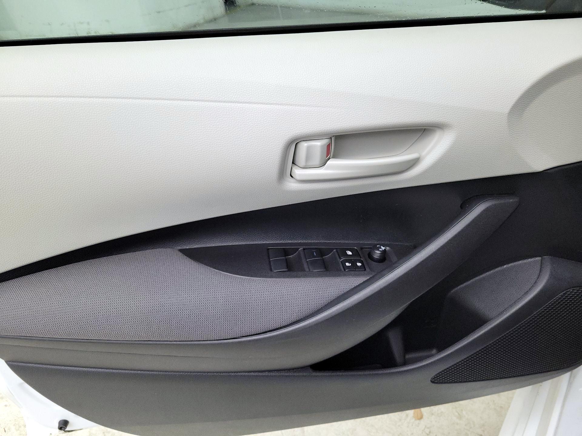 Thumbnail: 2025 Toyota Corolla - 12