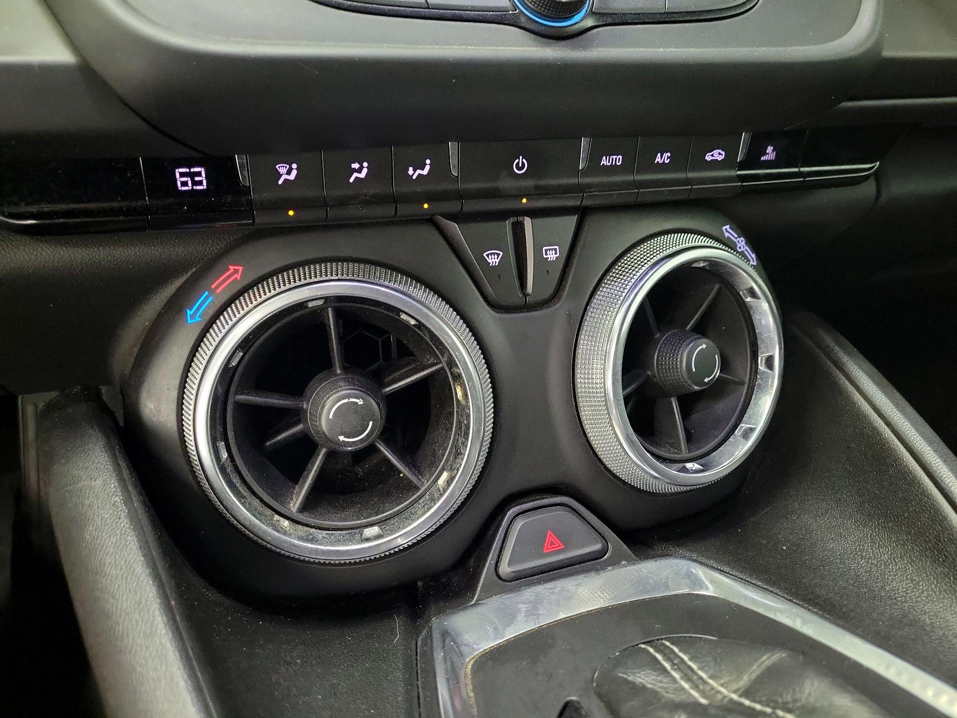 Thumbnail: 2019 Chevrolet Camaro - 16