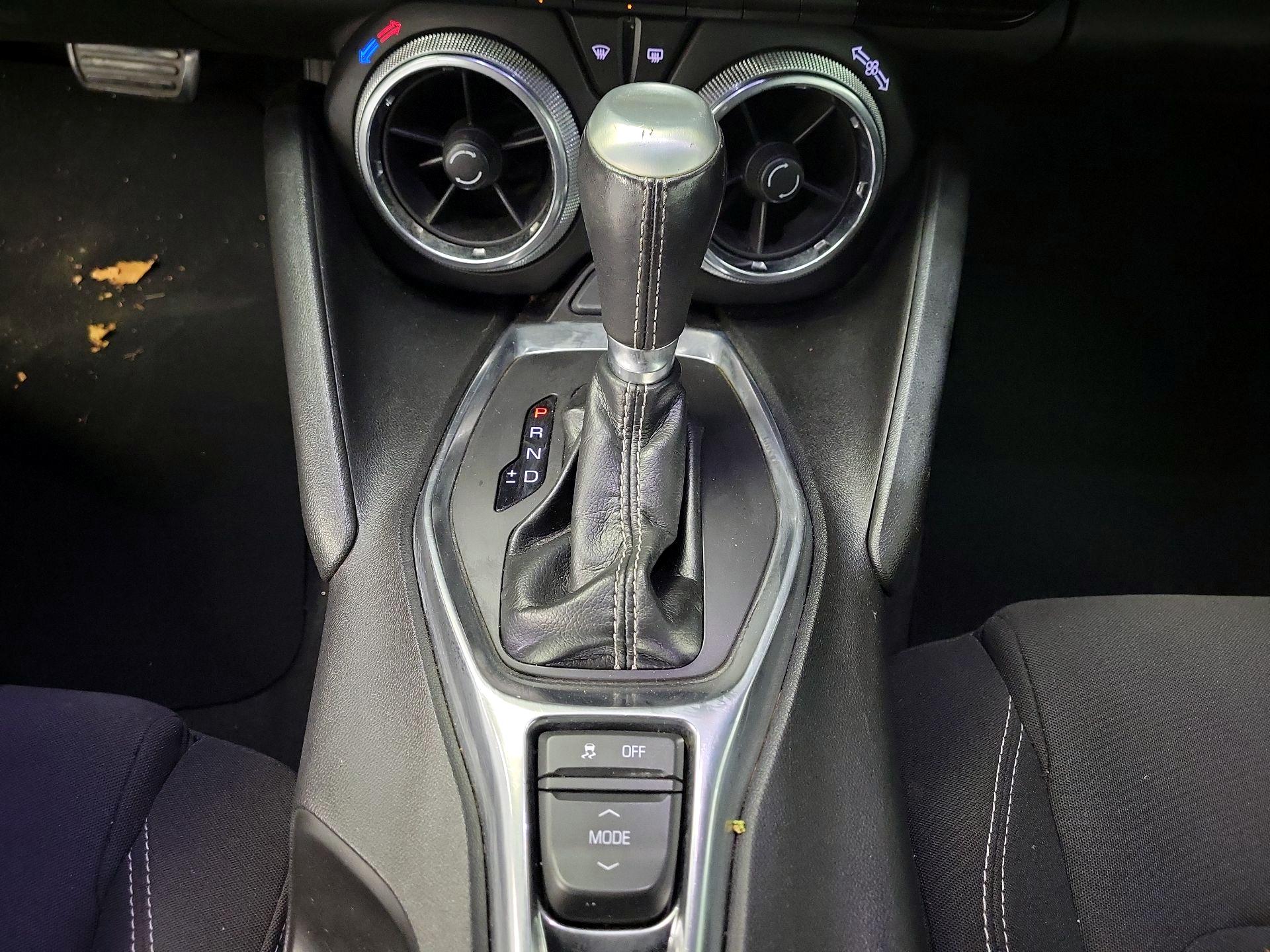 Thumbnail: 2019 Chevrolet Camaro - 17