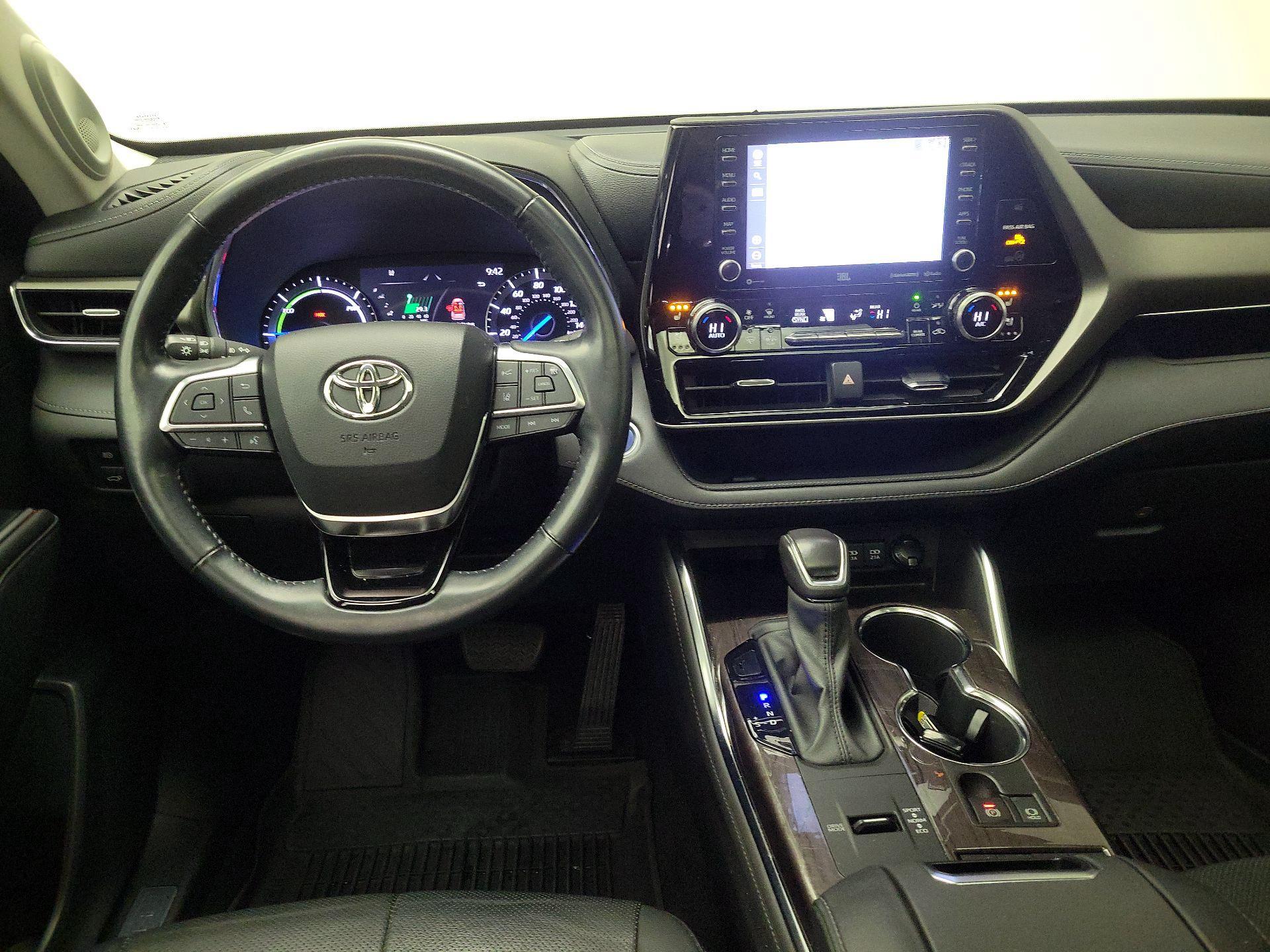 Thumbnail: 2021 Toyota Highlander - 10