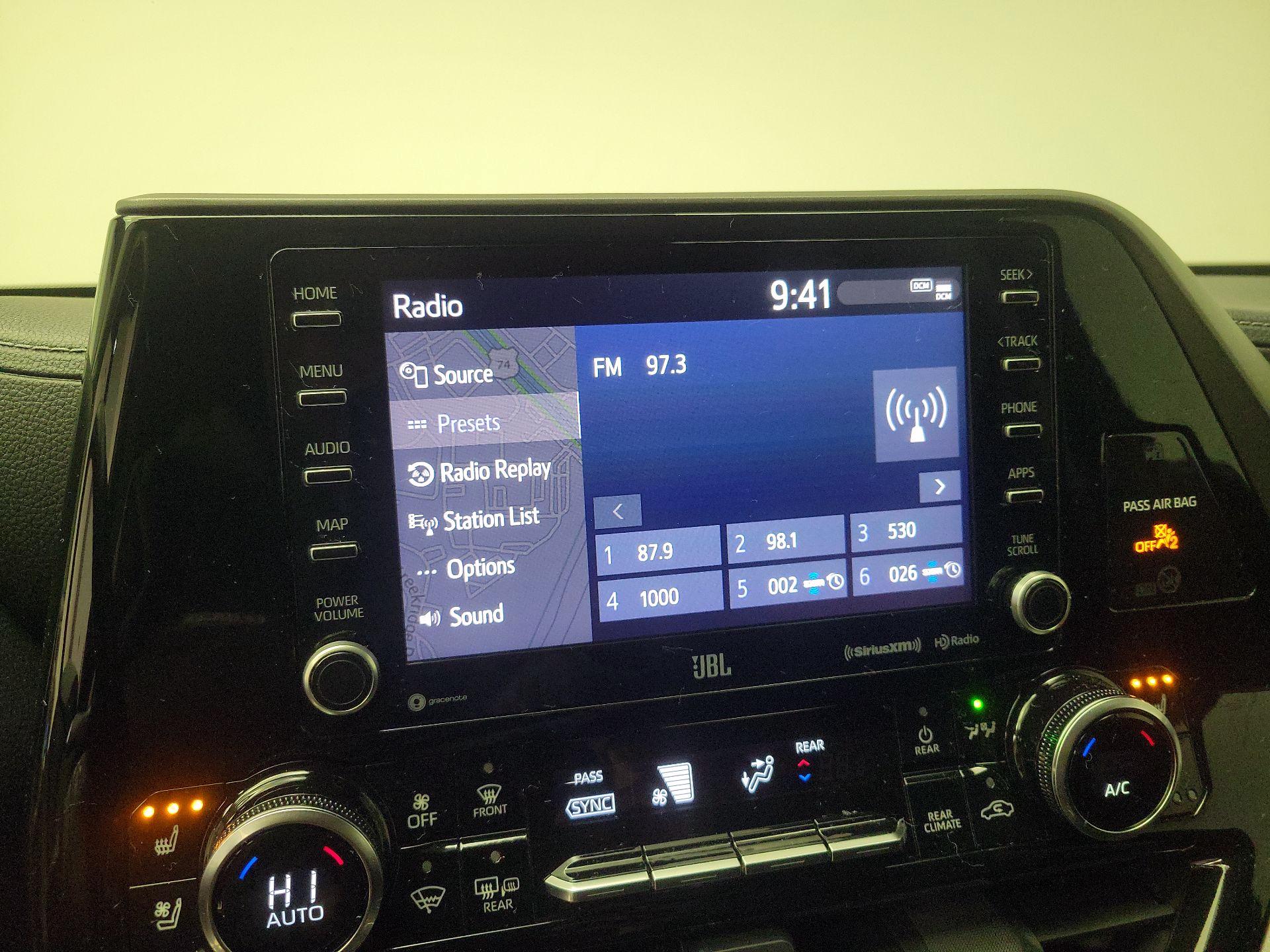 Thumbnail: 2021 Toyota Highlander - 16