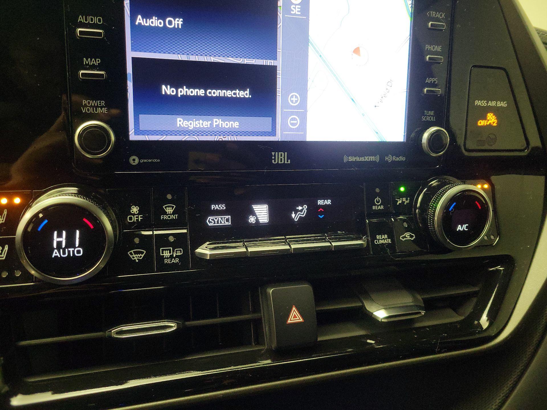 Thumbnail: 2021 Toyota Highlander - 17