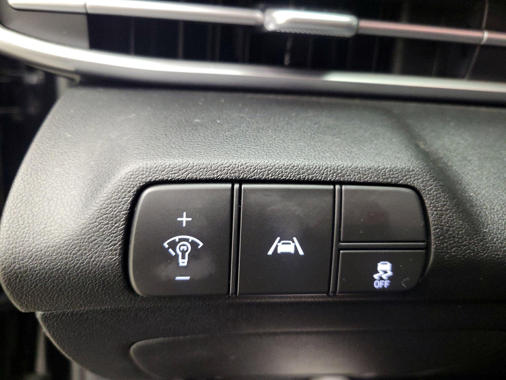 Thumbnail: 2023 Hyundai Elantra - 13