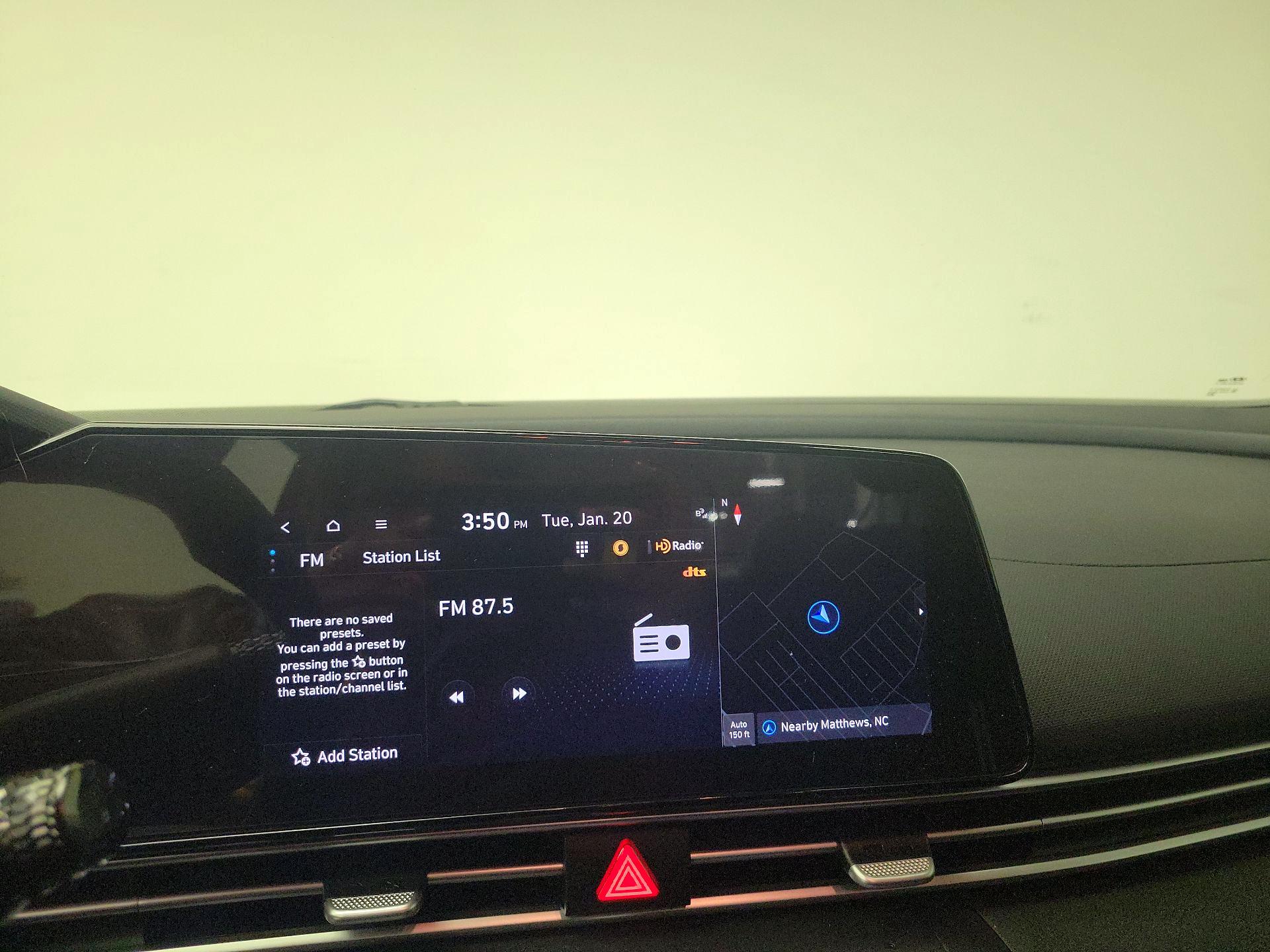 Thumbnail: 2023 Hyundai Elantra - 16