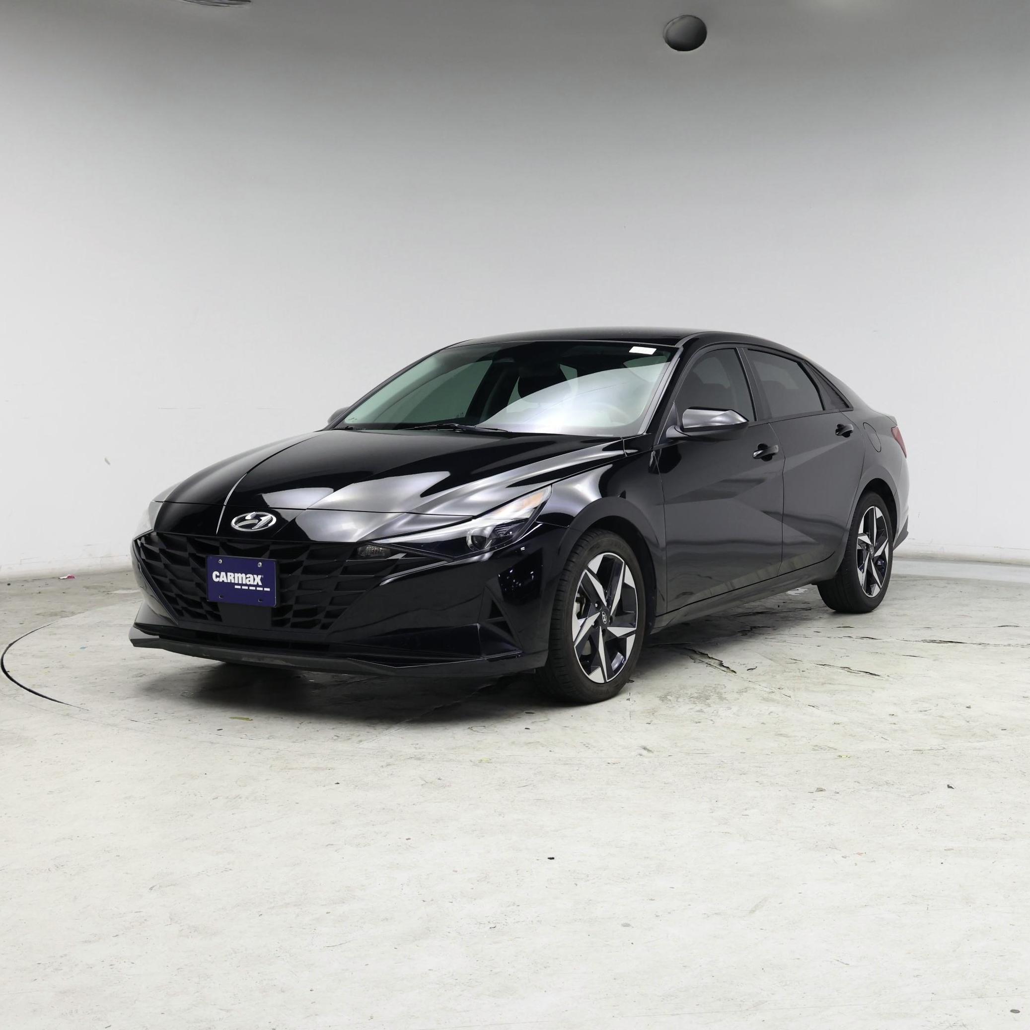 Thumbnail: 2023 Hyundai Elantra - 4