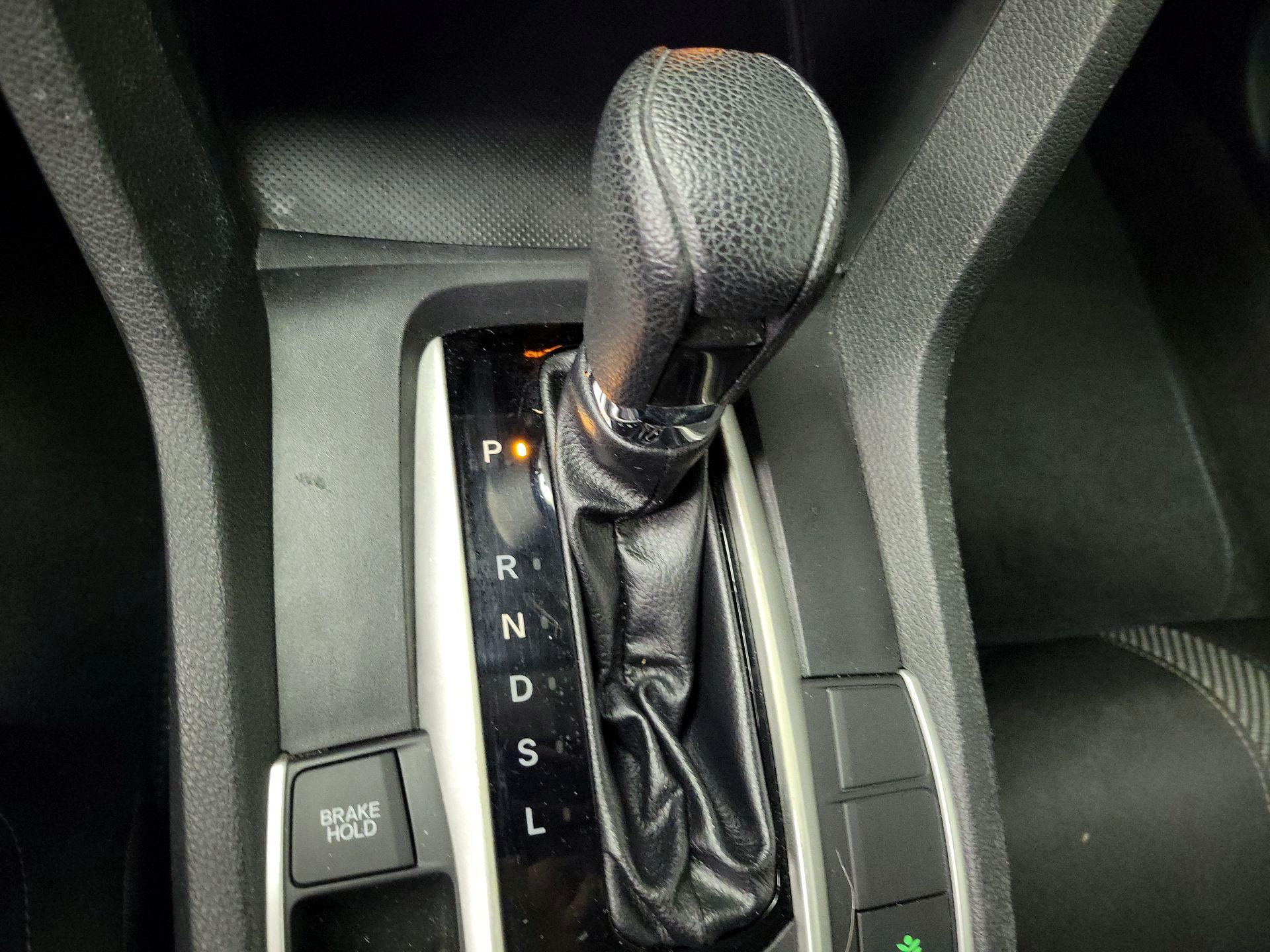 Thumbnail: 2018 Honda Civic - 16