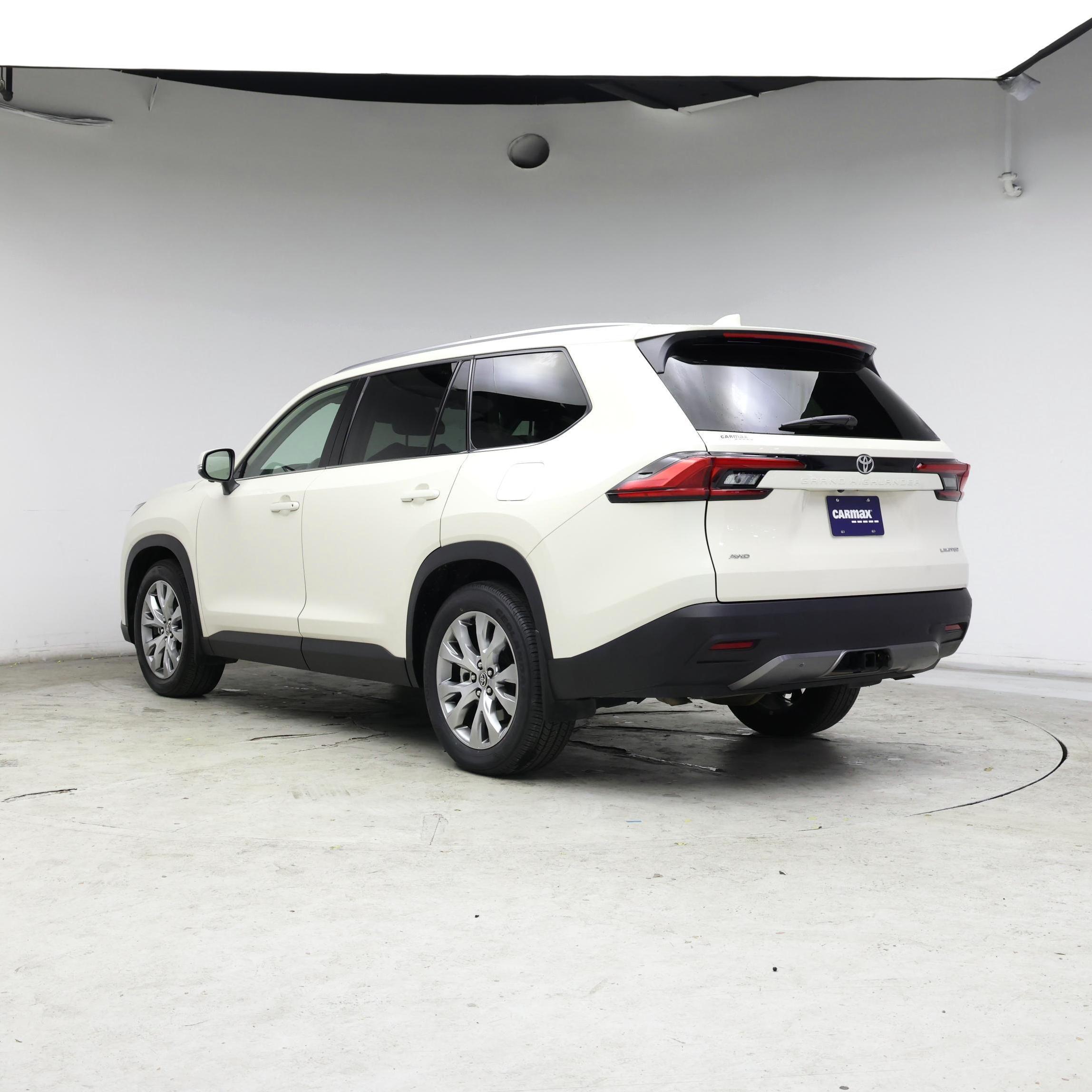 Thumbnail: 2024 Toyota Grand Highlander - 2