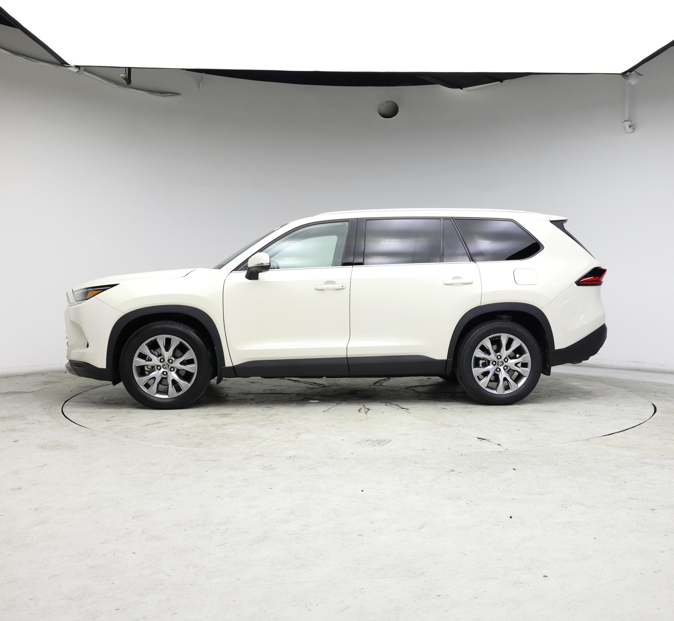 Thumbnail: 2024 Toyota Grand Highlander - 3