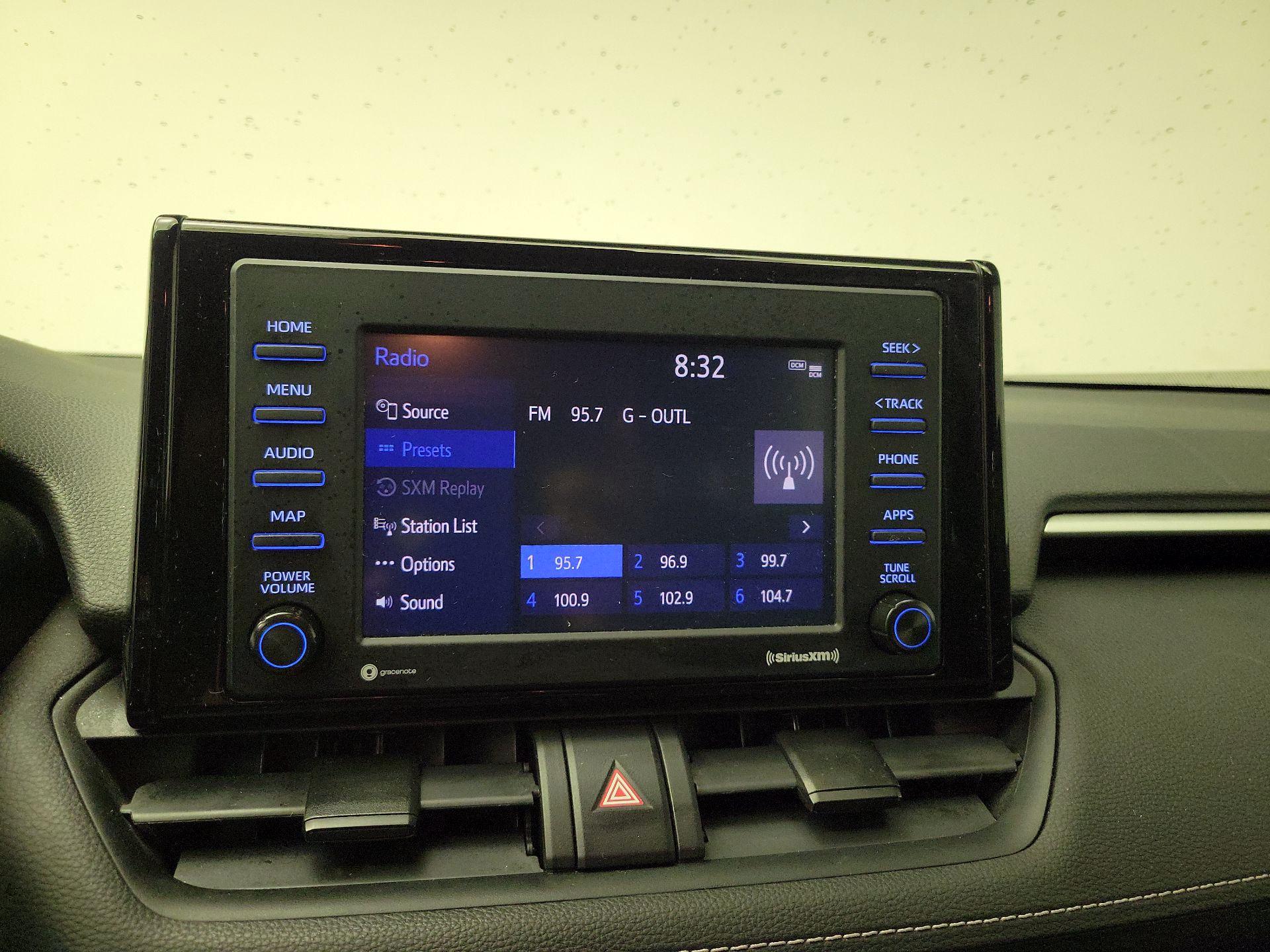 Thumbnail: 2020 Toyota RAV4 - 15