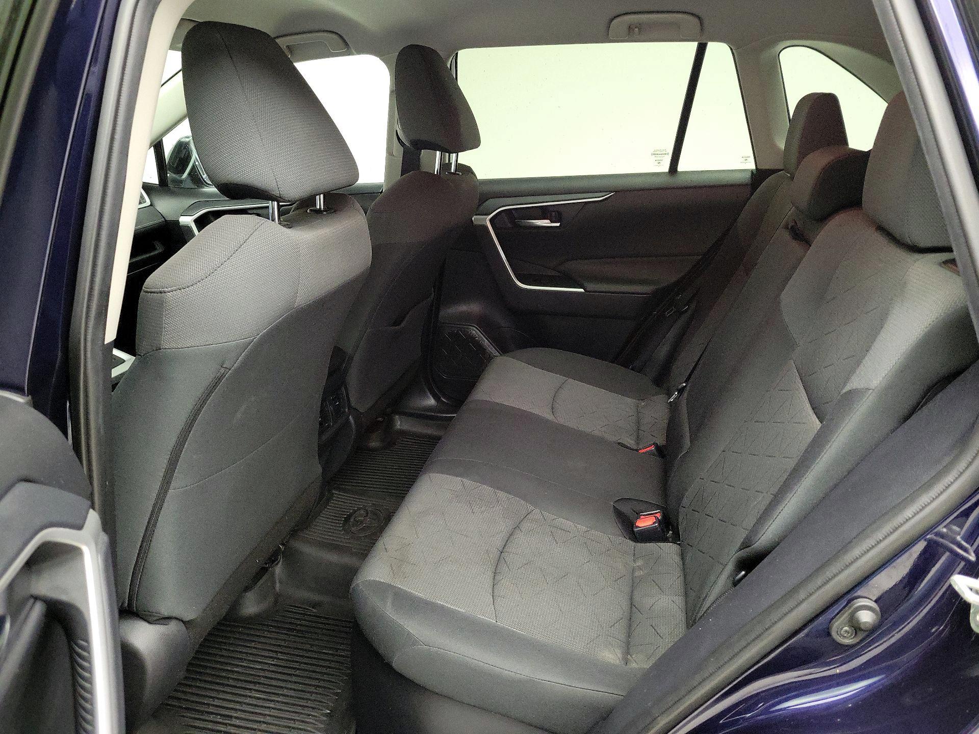 Thumbnail: 2020 Toyota RAV4 - 19