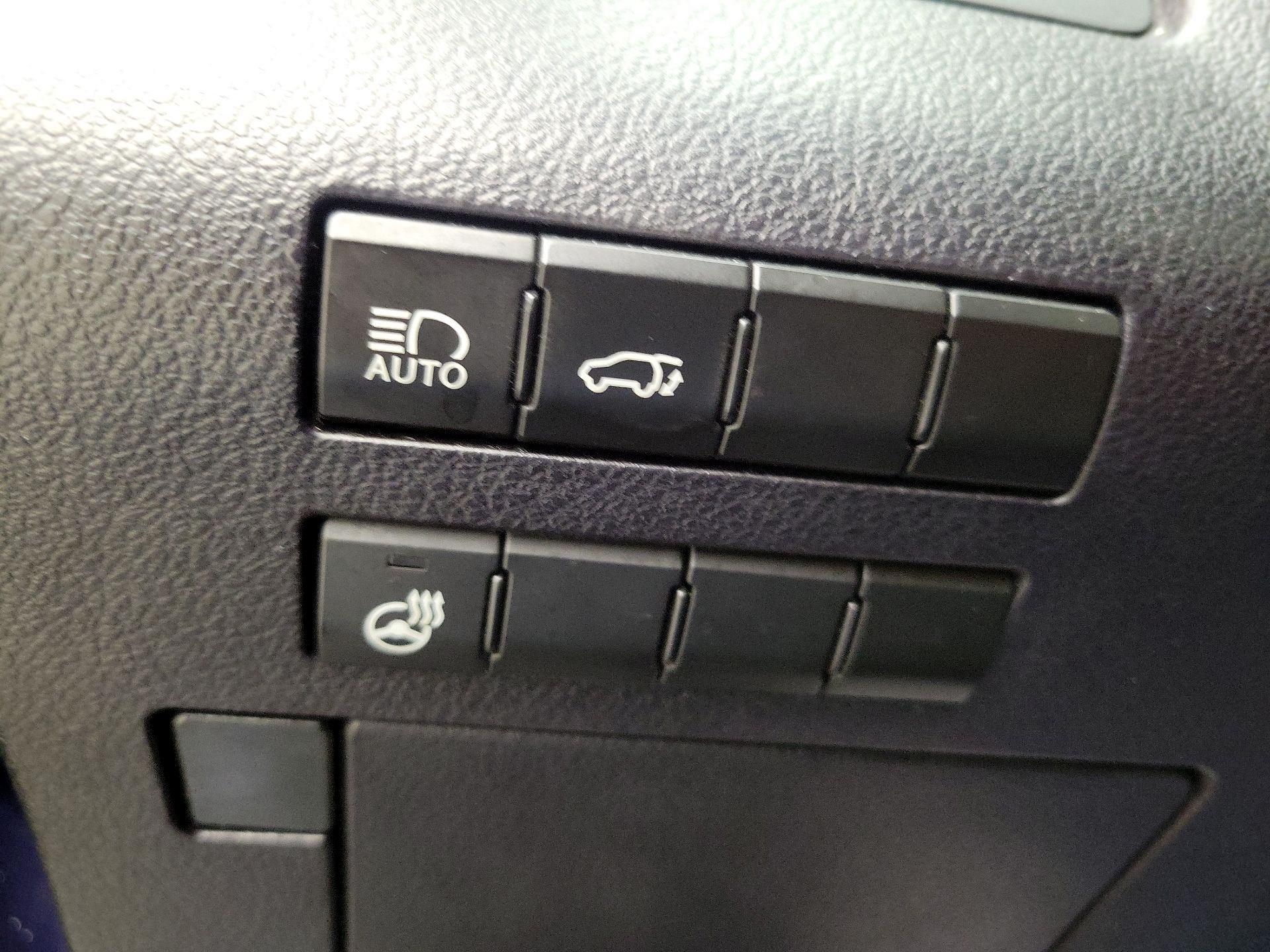 Thumbnail: 2017 Lexus RX - 13