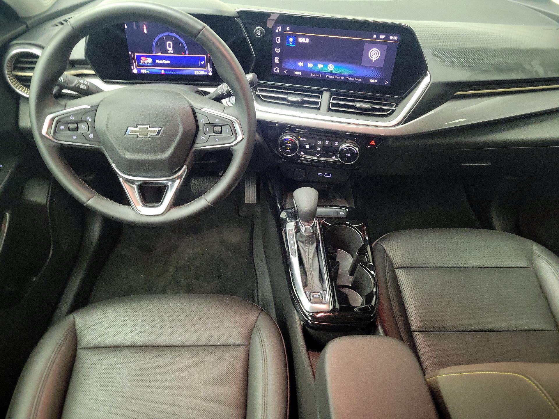 Thumbnail: 2024 Chevrolet Trax - 9