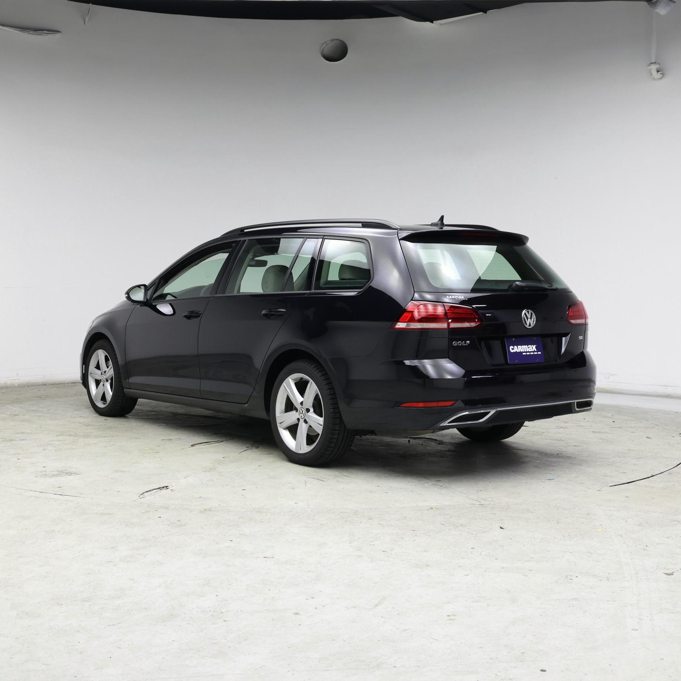 Thumbnail: 2019 Volkswagen Golf - 2