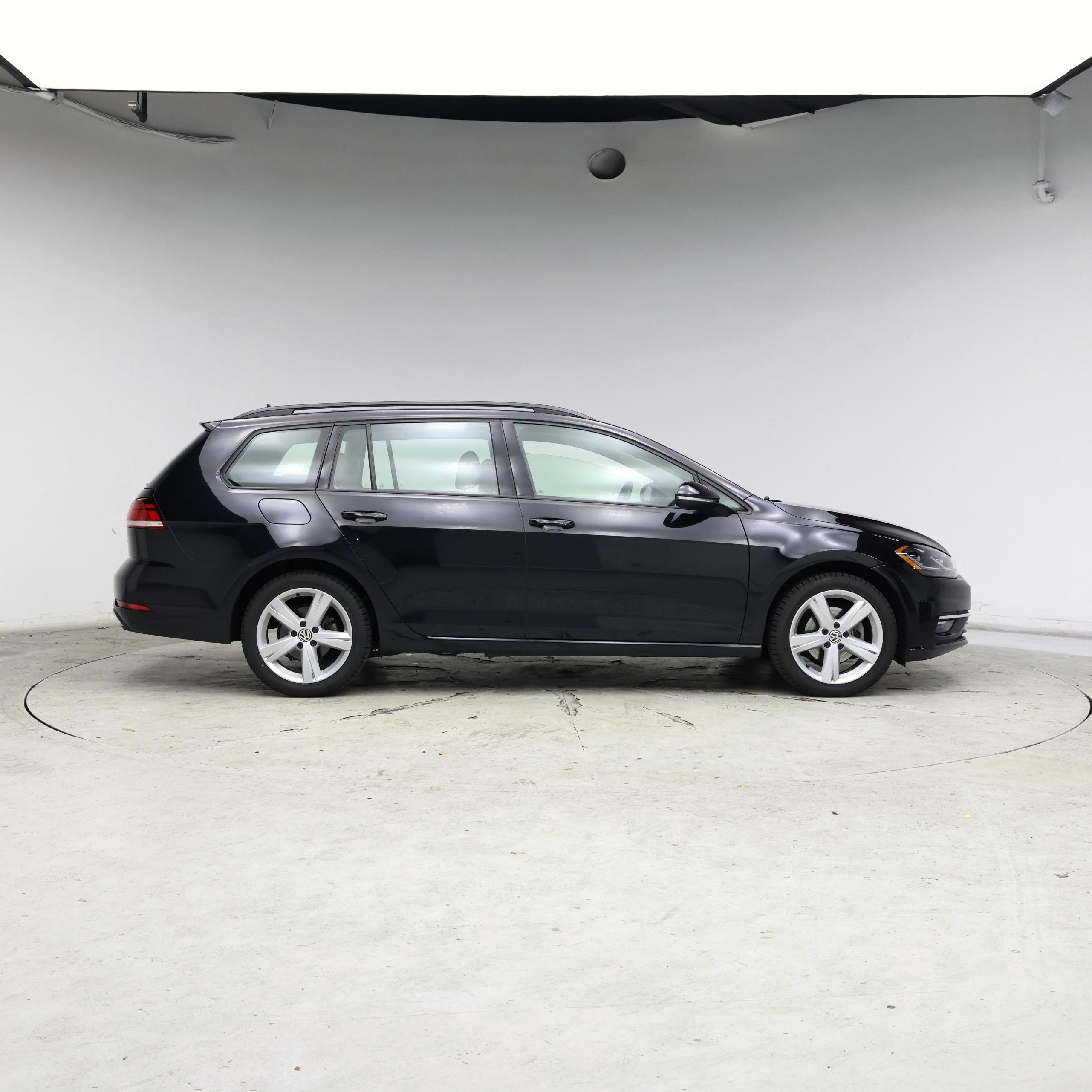 Thumbnail: 2019 Volkswagen Golf - 7