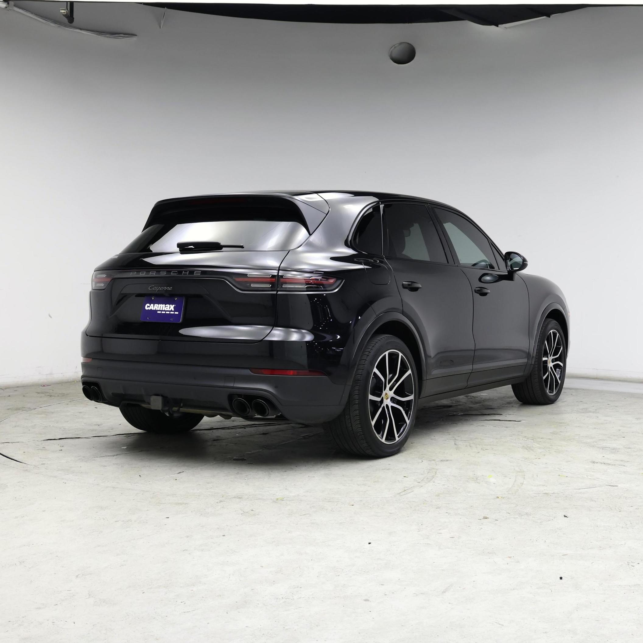 Thumbnail: 2023 Porsche Cayenne - 8