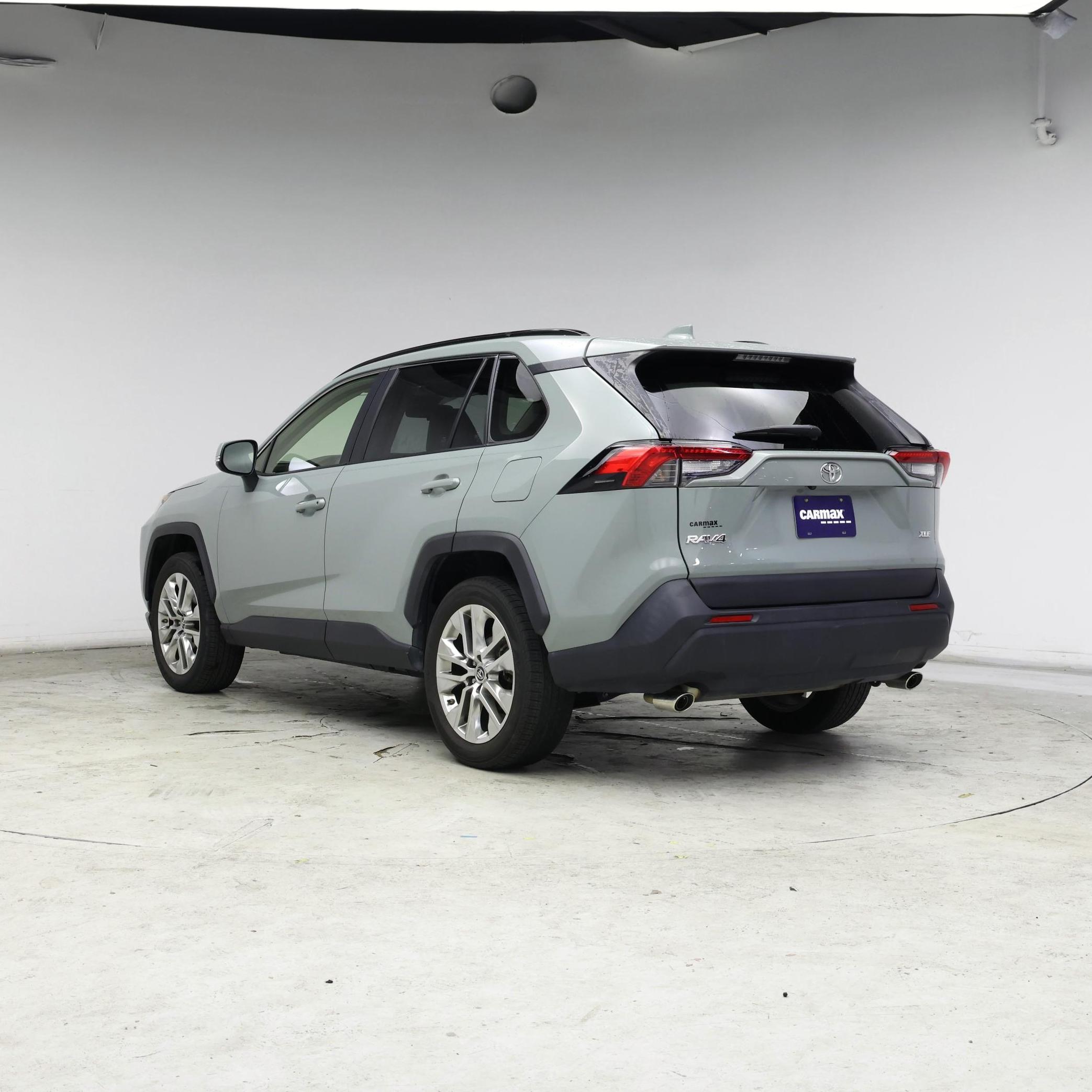 Thumbnail: 2019 Toyota RAV4 - 2