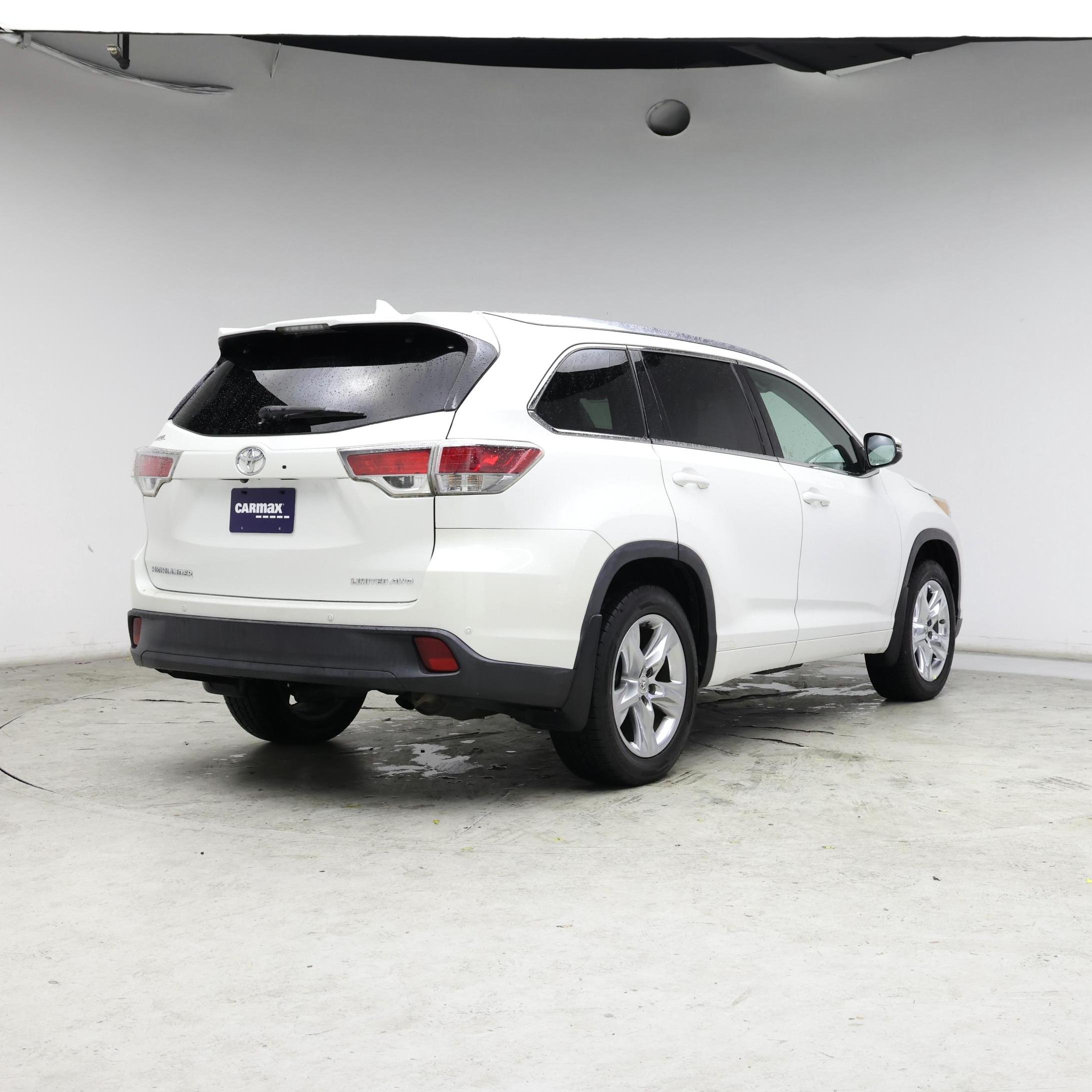 Thumbnail: 2015 Toyota Highlander - 8
