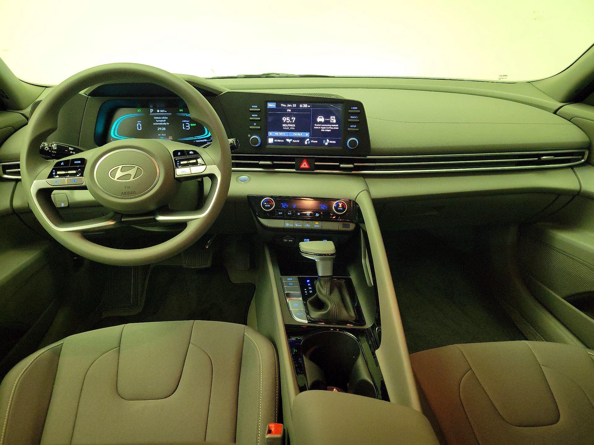 Thumbnail: 2025 Hyundai Elantra - 9