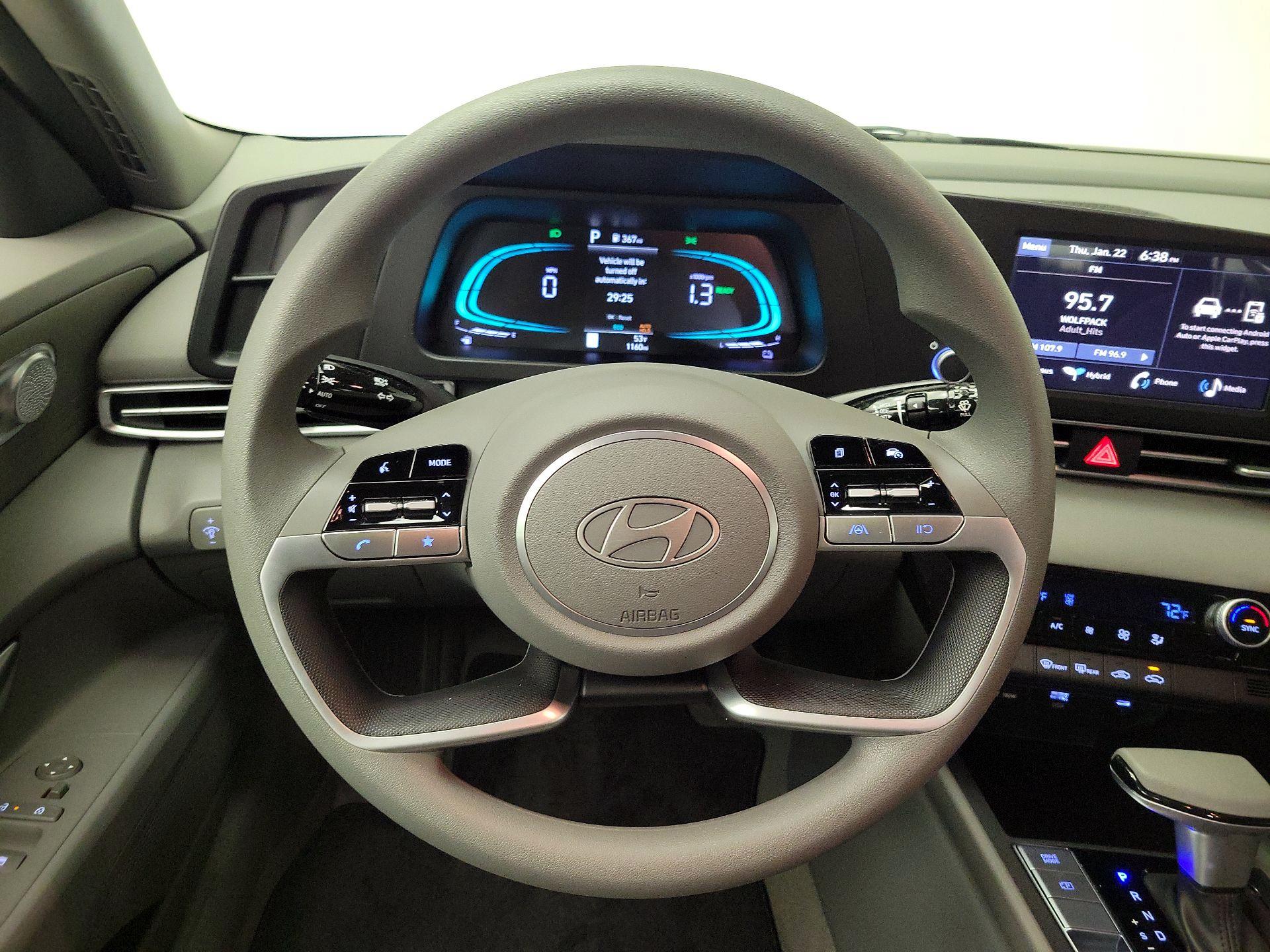 Thumbnail: 2025 Hyundai Elantra - 10