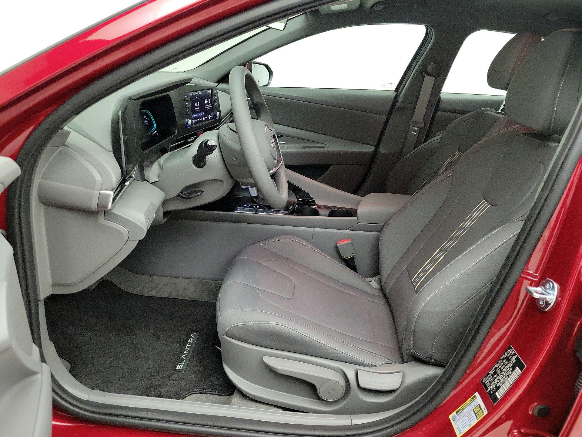 Thumbnail: 2025 Hyundai Elantra - 11