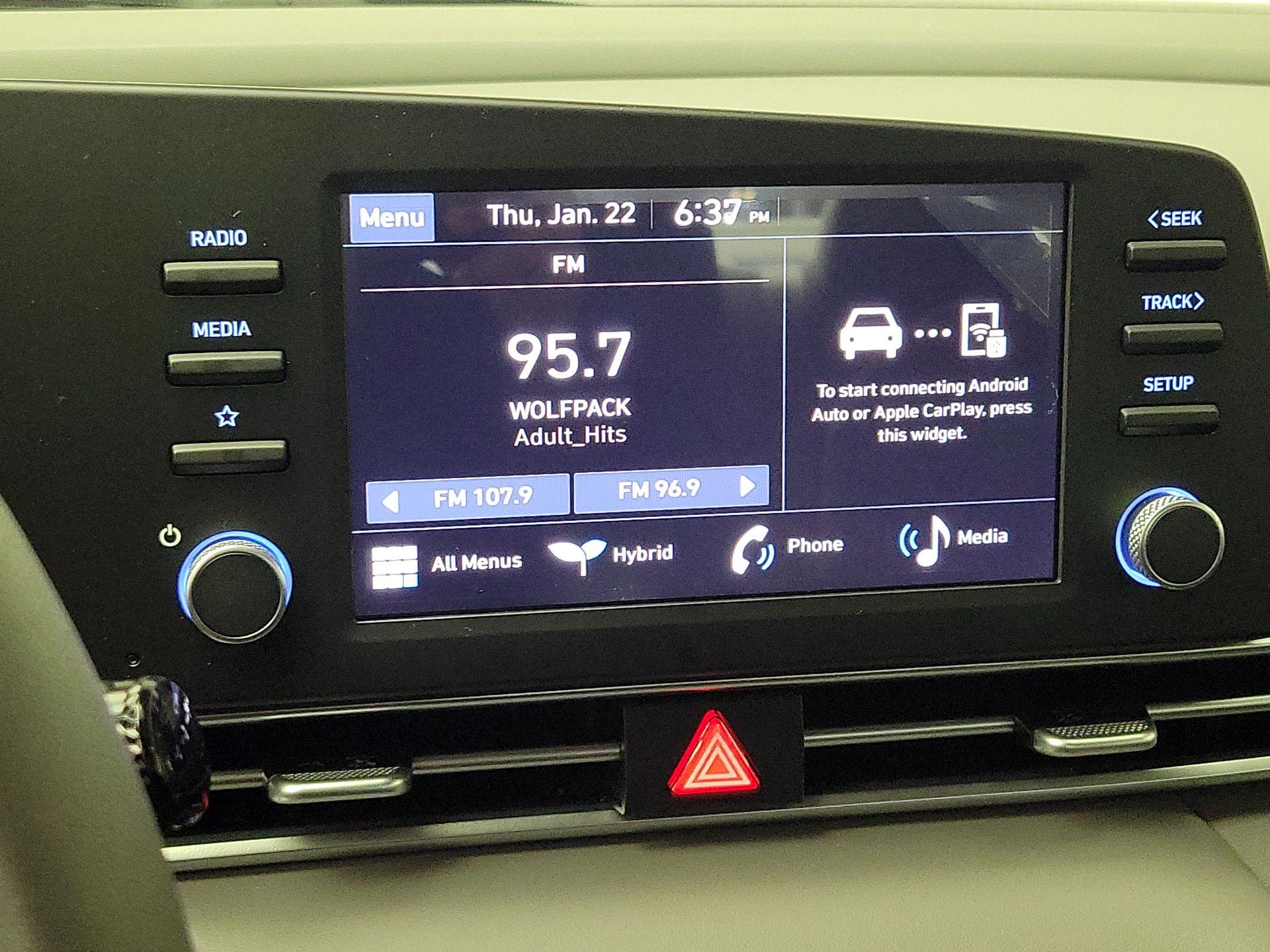 Thumbnail: 2025 Hyundai Elantra - 15