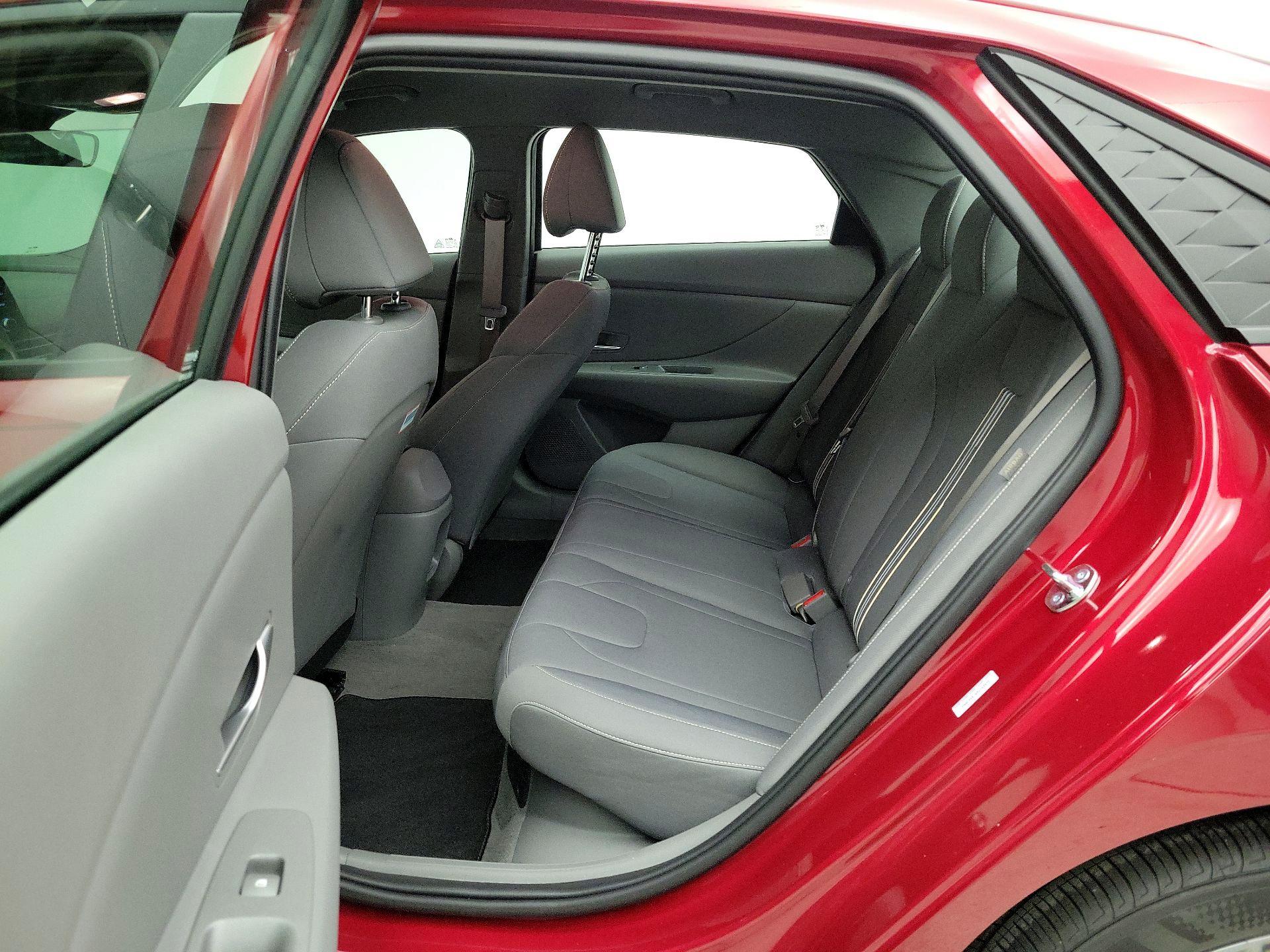 Thumbnail: 2025 Hyundai Elantra - 19