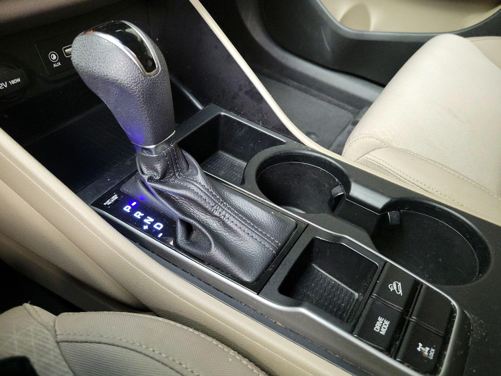 Thumbnail: 2016 Hyundai Tucson - 17