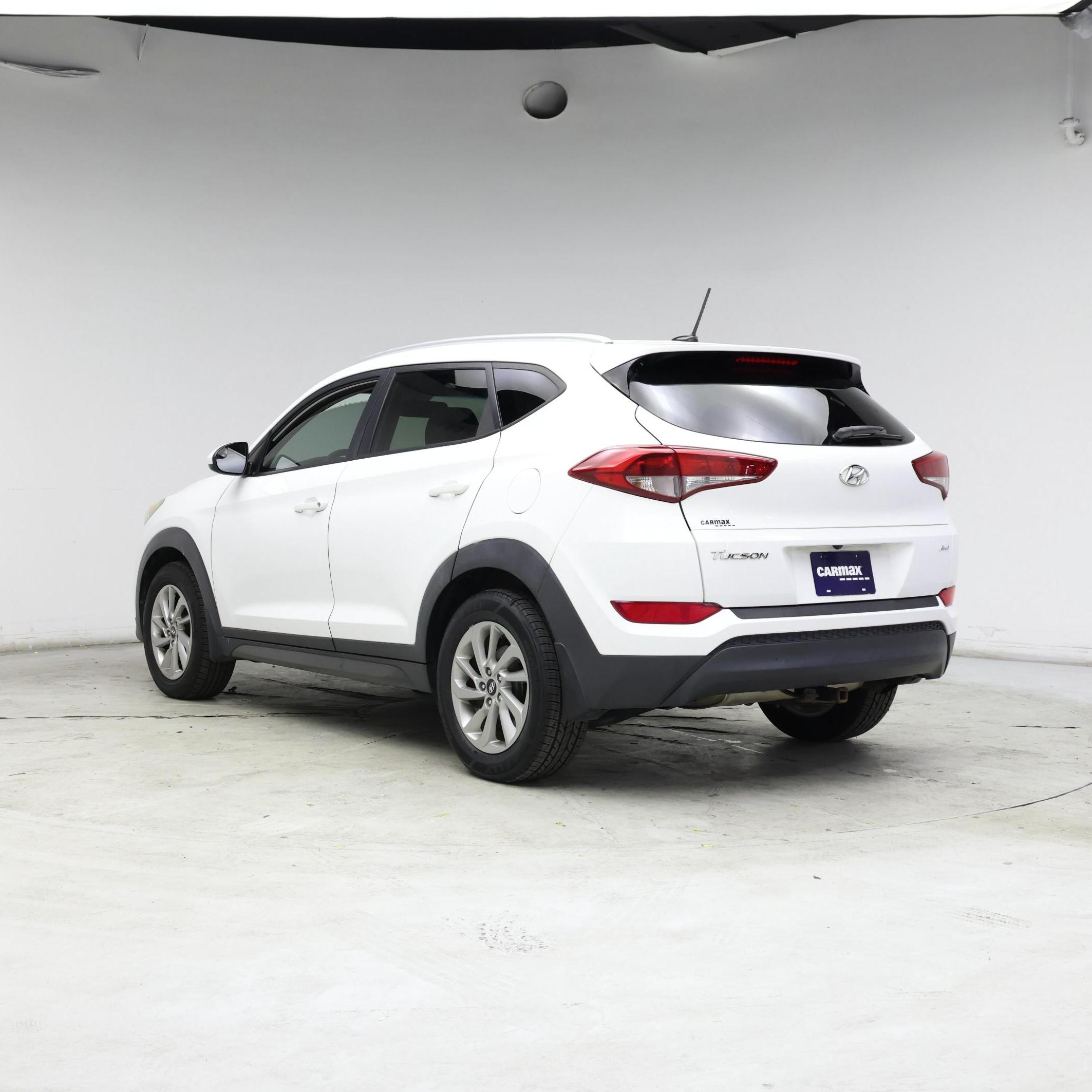 Thumbnail: 2016 Hyundai Tucson - 2